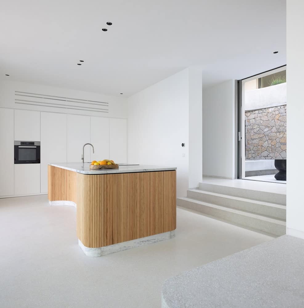 THYTA House: A Sustainable Mountain Retreat in Lefkada, Greece THYTA House: A Sustainable Mountain Retreat in Lefkada, Greece