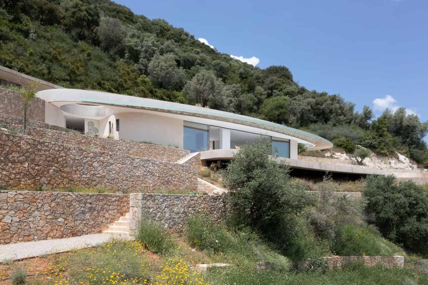 THYTA House: A Sustainable Mountain Retreat in Lefkada, Greece THYTA House: A Sustainable Mountain Retreat in Lefkada, Greece