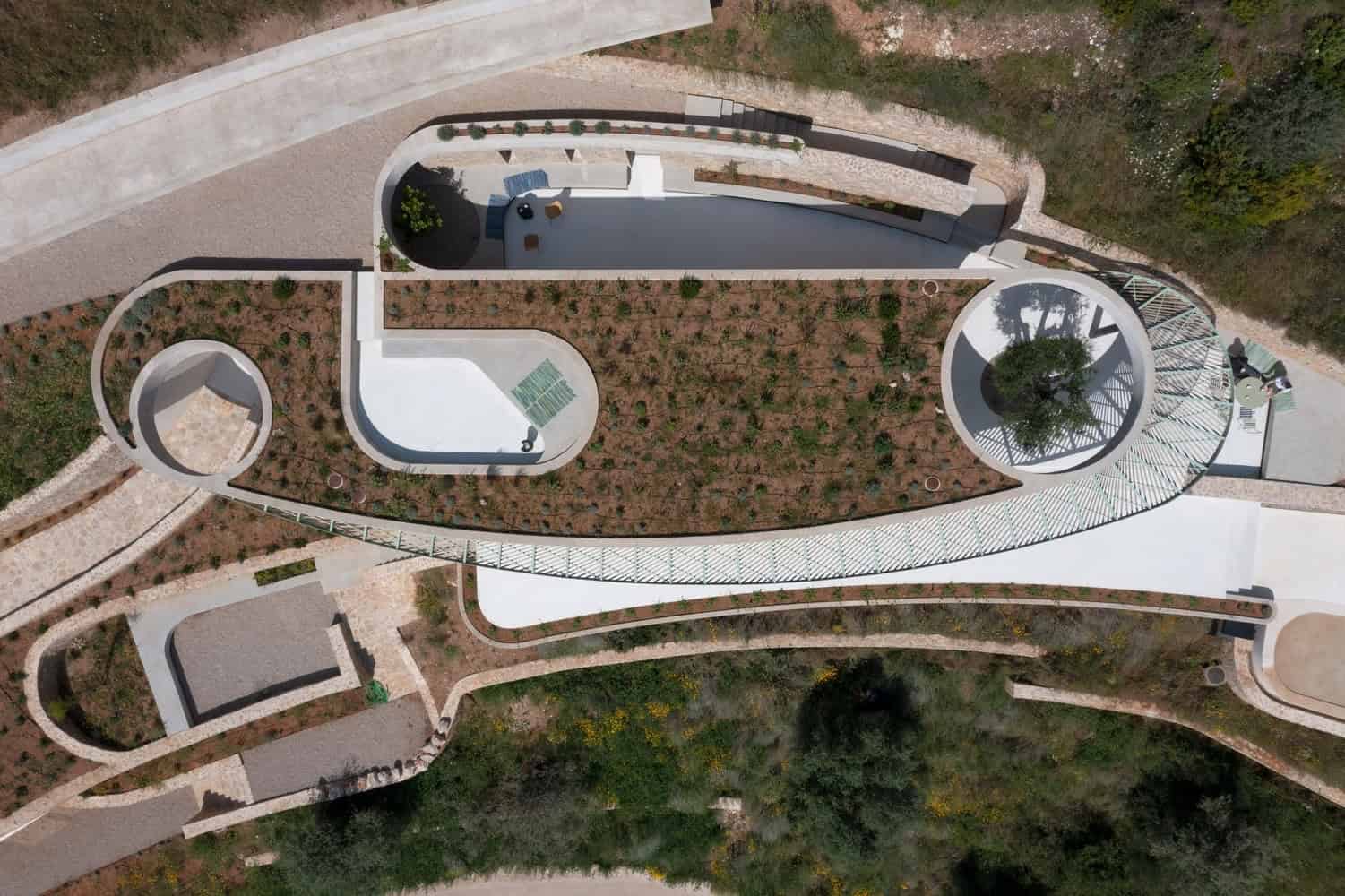 THYTA House: A Sustainable Mountain Retreat in Lefkada, Greece THYTA House: A Sustainable Mountain Retreat in Lefkada, Greece