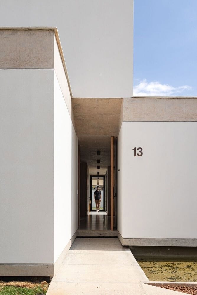 Taquari House by Estúdio Empena: A Harmonious Dialogue Between Architecture and Nature Taquari House by Estúdio Empena: A Harmonious Dialogue Between Architecture and Nature