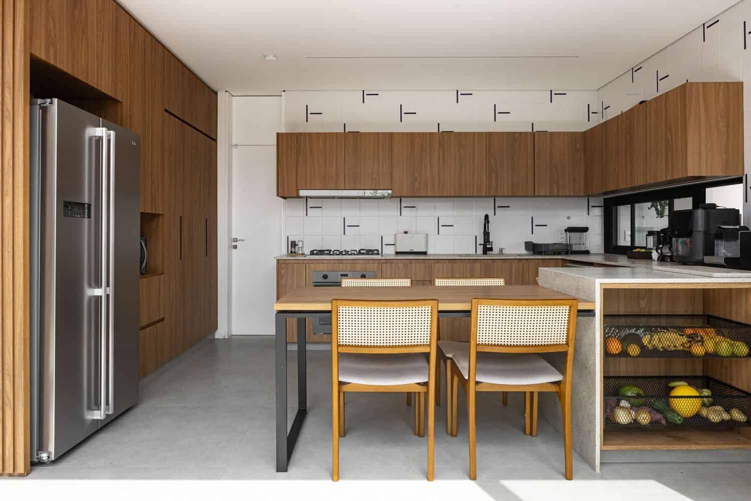 Taquari House by Estúdio Empena: A Harmonious Dialogue Between Architecture and Nature Taquari House by Estúdio Empena: A Harmonious Dialogue Between Architecture and Nature