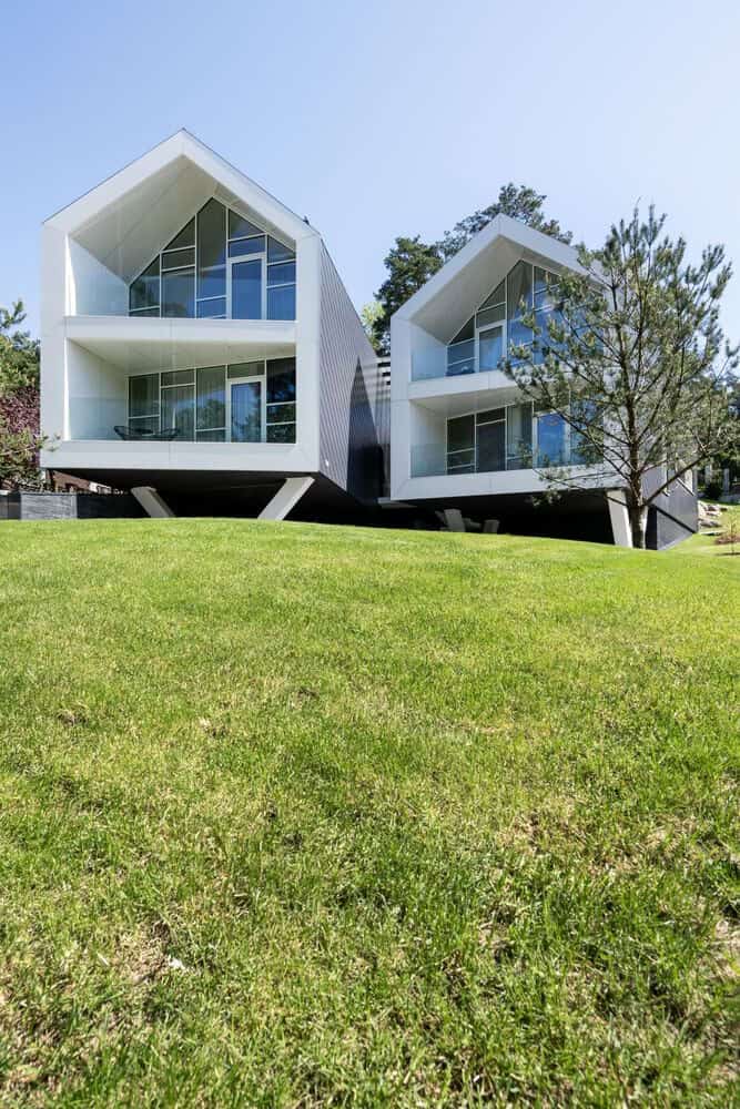 Twin House by ArchLAB Studio: A Pine Grove-Inspired Retreat in Vilnius Twin House by ArchLAB Studio: A Pine Grove-Inspired Retreat in Vilnius