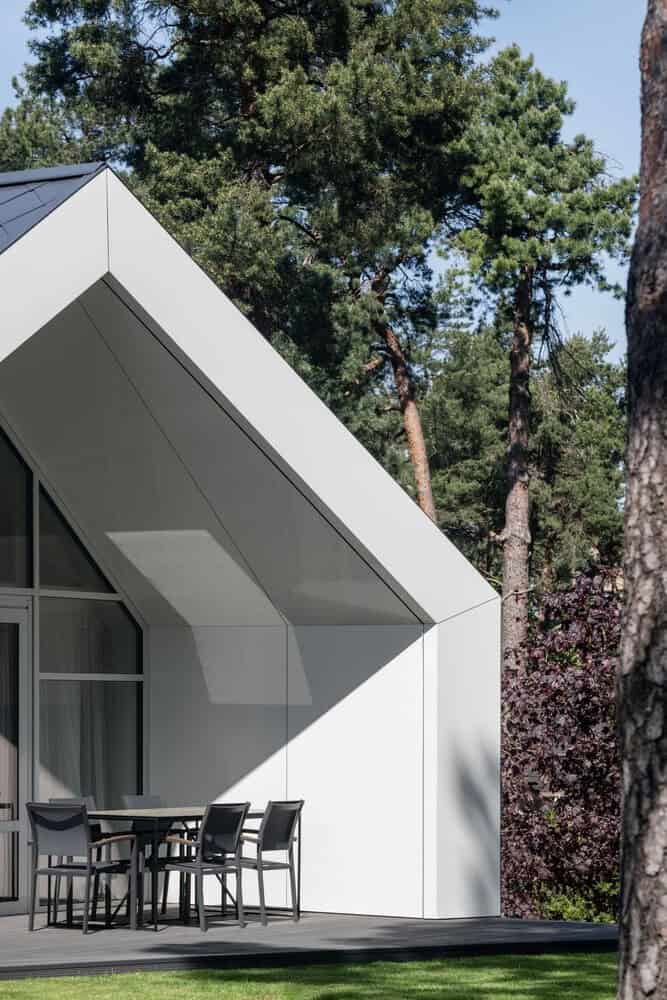 Twin House by ArchLAB Studio: A Pine Grove-Inspired Retreat in Vilnius Twin House by ArchLAB Studio: A Pine Grove-Inspired Retreat in Vilnius