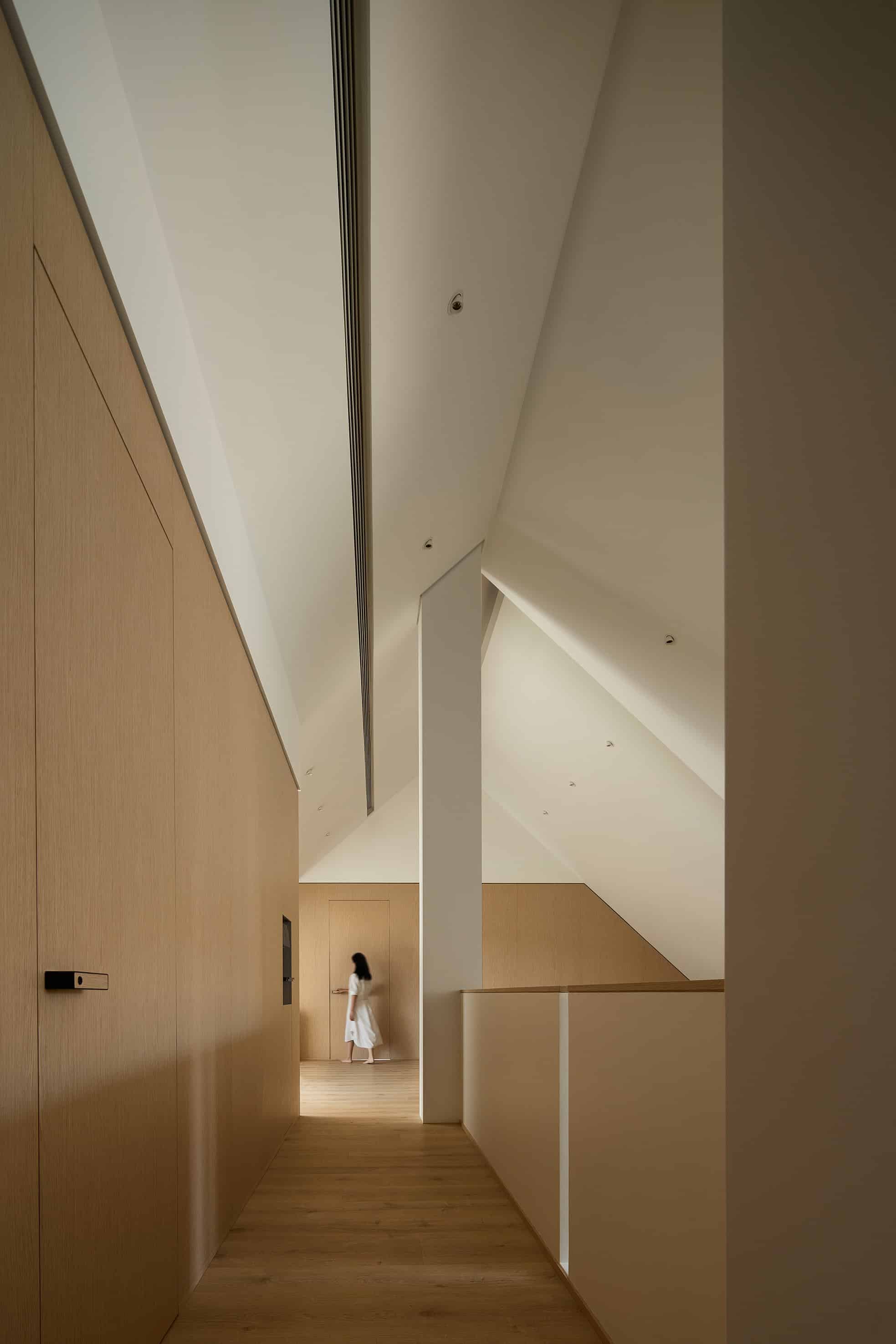 Casa of Sloping Roof by BDSD Boundless Design: A Sunlit Sanctuary in Huizhou Casa of Sloping Roof by BDSD Boundless Design: A Sunlit Sanctuary in Huizhou