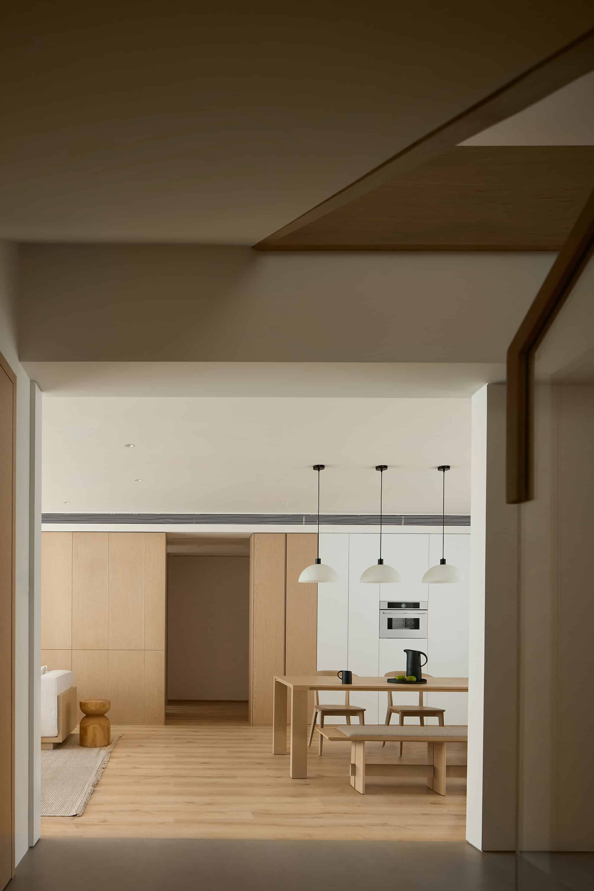 Casa of Sloping Roof by BDSD Boundless Design: A Sunlit Sanctuary in Huizhou Casa of Sloping Roof by BDSD Boundless Design: A Sunlit Sanctuary in Huizhou