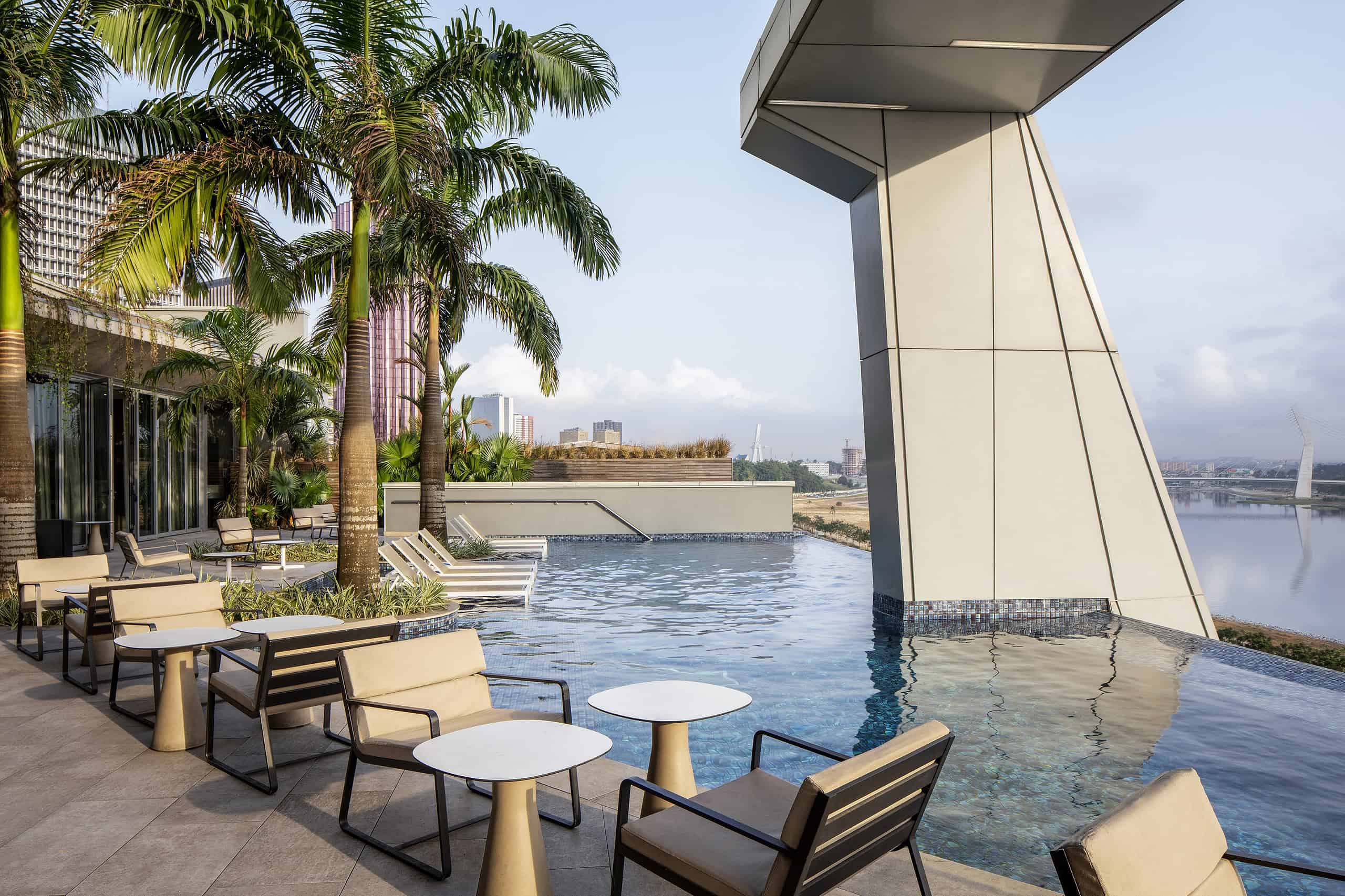 Noom Hotel Abidjan Plateau / SAOTA / Ivory Coast Noom Hotel Abidjan Plateau / SAOTA / Ivory Coast
