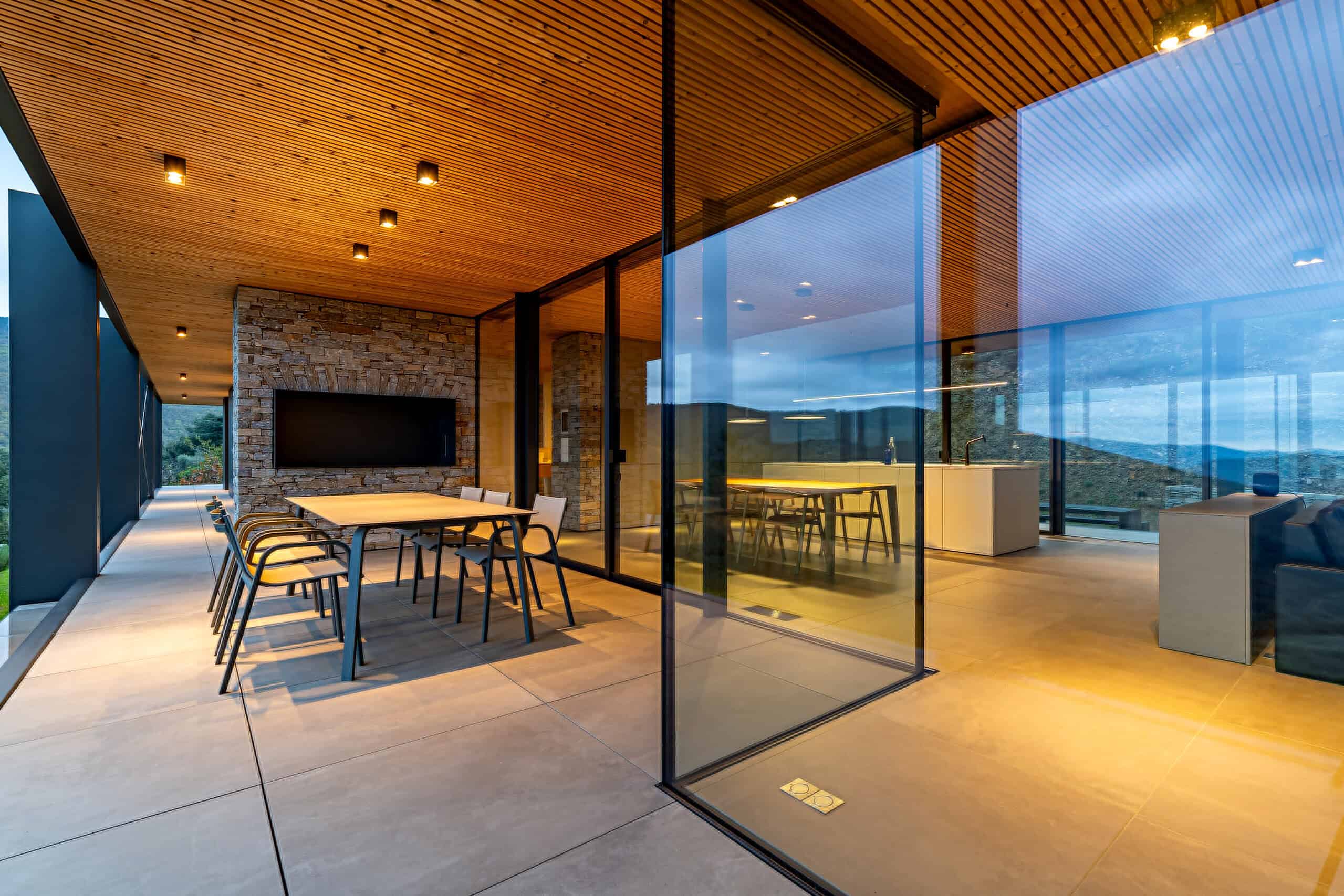 Epure Naturelle by Brengues Le Pavec Architectes: A Minimalist Refuge in Harmony with the Landscape Epure Naturelle by Brengues Le Pavec Architectes: A Minimalist Refuge in Harmony with the Landscape