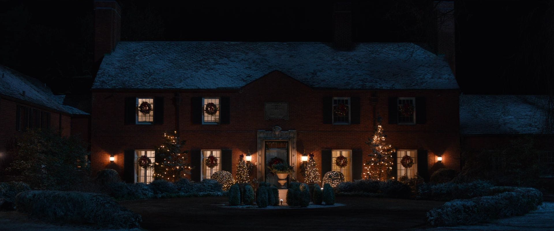 12. Harper Family Home – Happiest Season (2020) 12. Harper Family Home – Happiest Season (2020)