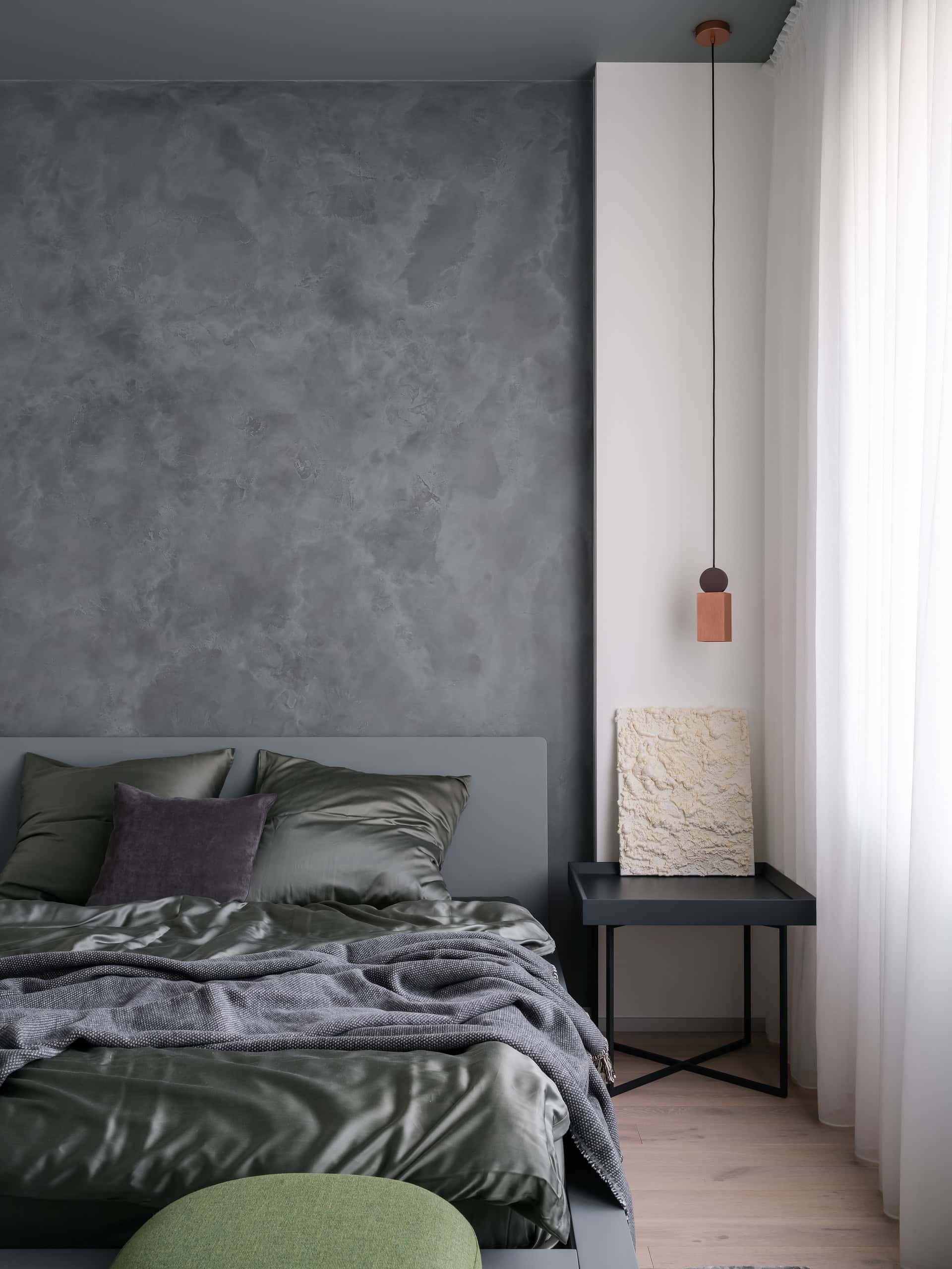 The House with a Soaring Staircase: A Minimalist Renovation by Makedesign Studio The House with a Soaring Staircase: A Minimalist Renovation by Makedesign Studio