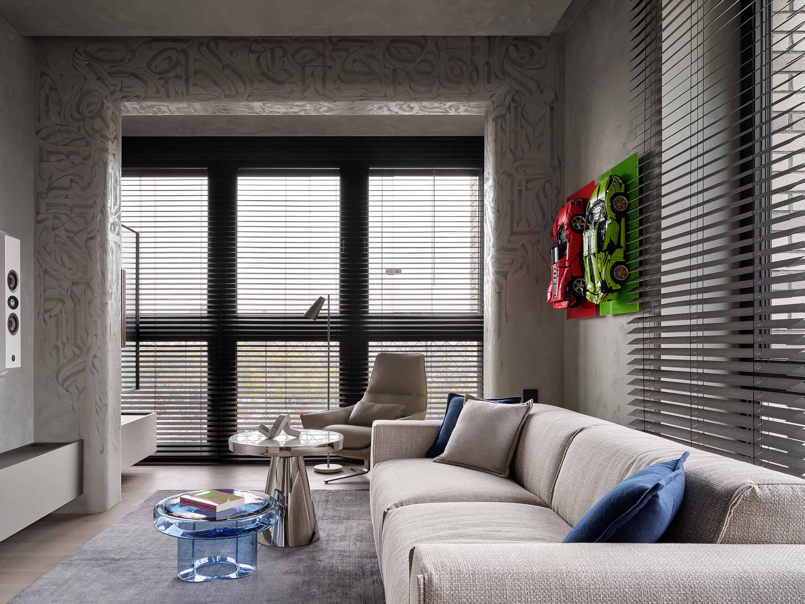 Tough Character Apartment — View 01 Tough Character Apartment by Alexander Tischler — interior view 01, Moscow