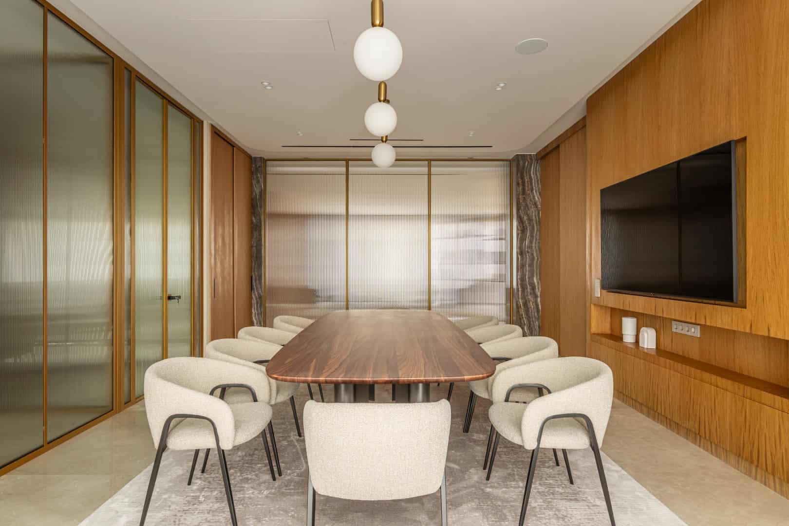 Home Office in Tashkent: A Harmonious Fusion of Functionality and Warmth Home Office in Tashkent: A Harmonious Fusion of Functionality and Warmth