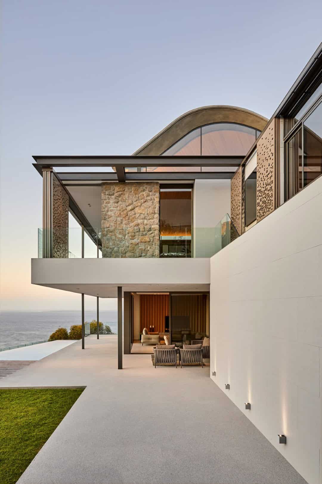 Wave Villa: A Sculptural Architectural Masterpiece by ARRCC Wave Villa: A Sculptural Architectural Masterpiece by ARRCC