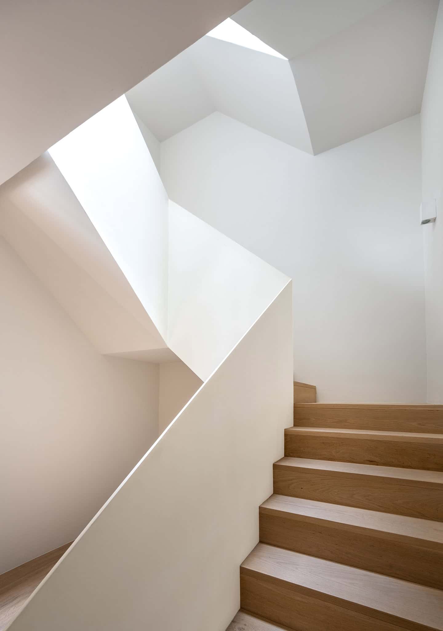 Full House | WARchitect | Bangkok, Thailand Full House | WARchitect | Bangkok, Thailand