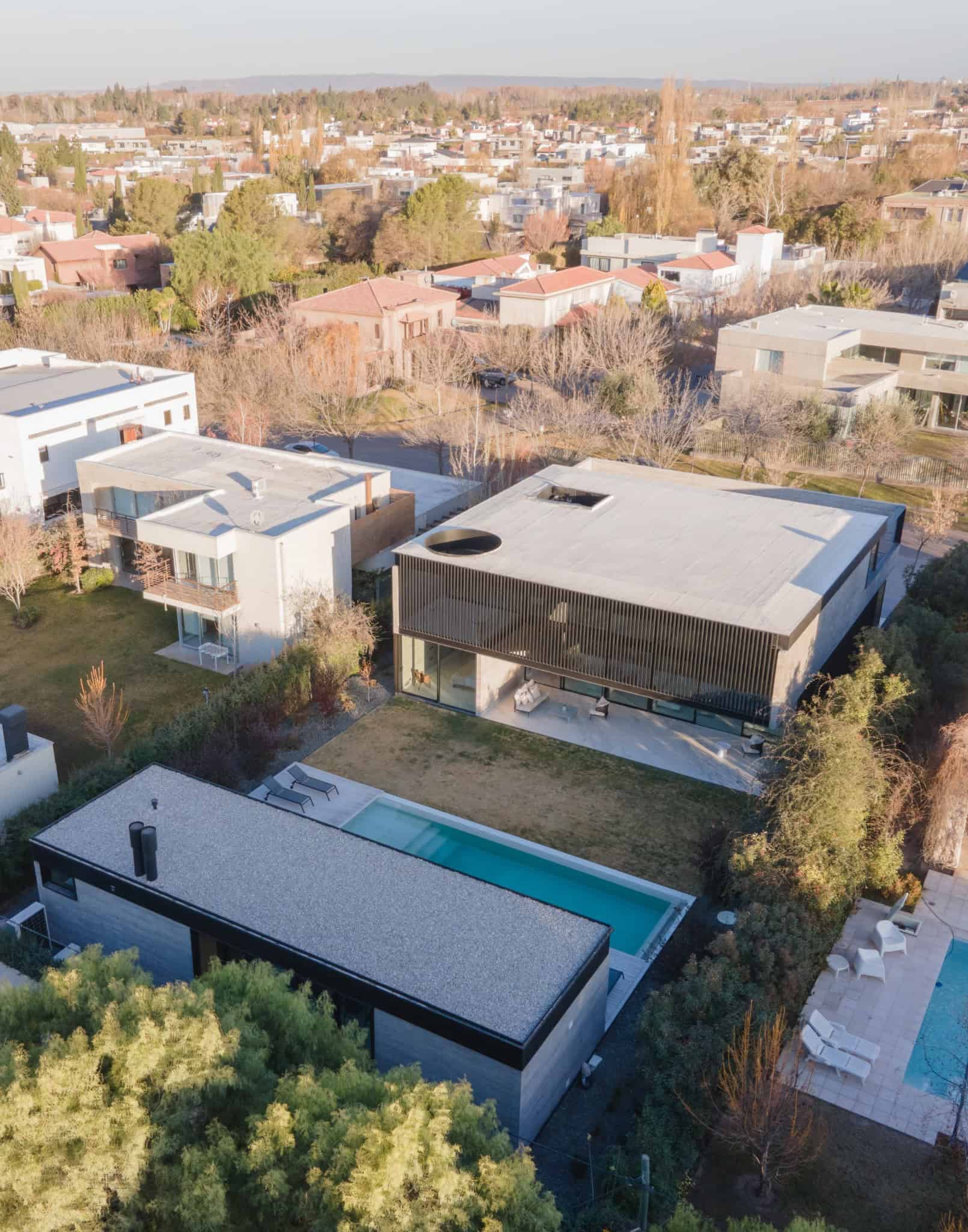 Backyard Pool And Modern Residence A4Estudio Casa EE by A4estudio - Backyard pool and modern residence a4estudio