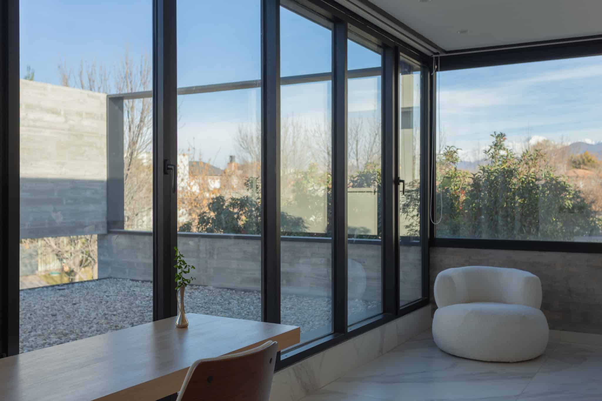 Glass Corner Study Area With Mountain View A4Estudio Casa EE by A4estudio - Glass corner study area with mountain view a4estudio