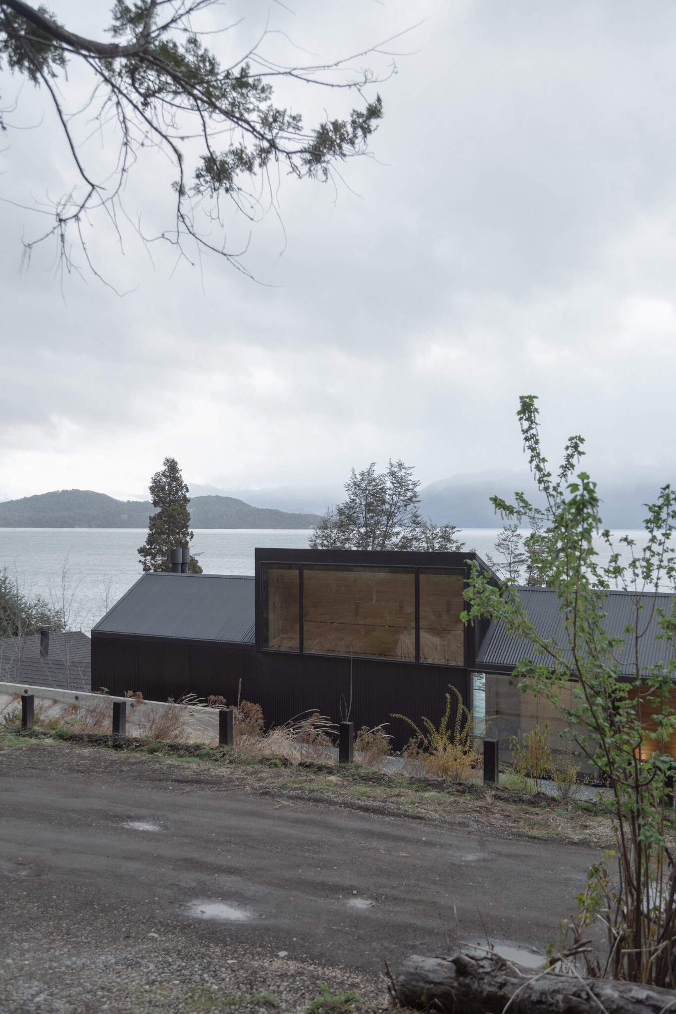 Lakeside black facade and panoramic views from VLA House.