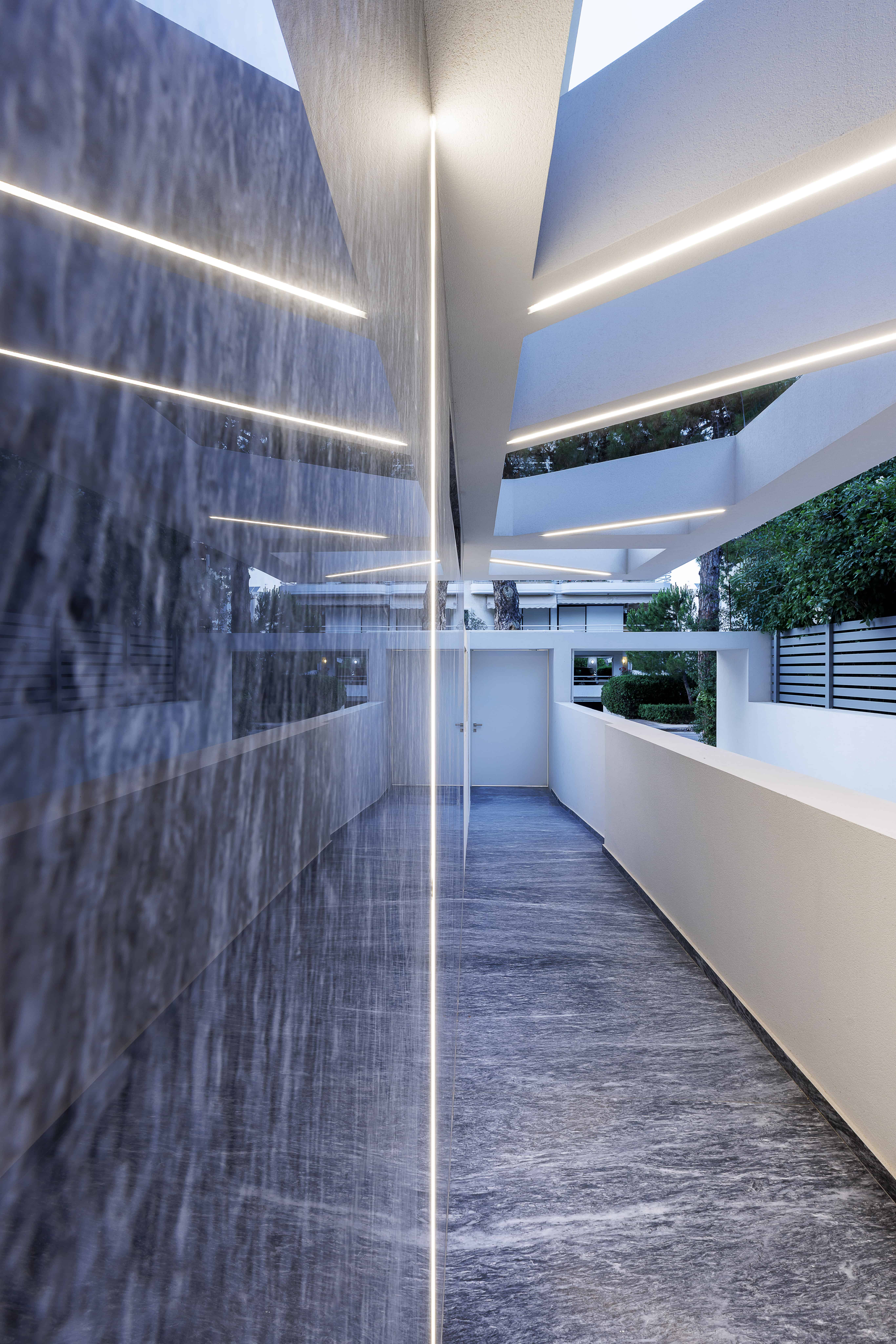 Shinto in Glyfada: Rhythmic Architecture Meets Everyday Living Shinto in Glyfada: Rhythmic Architecture Meets Everyday Living