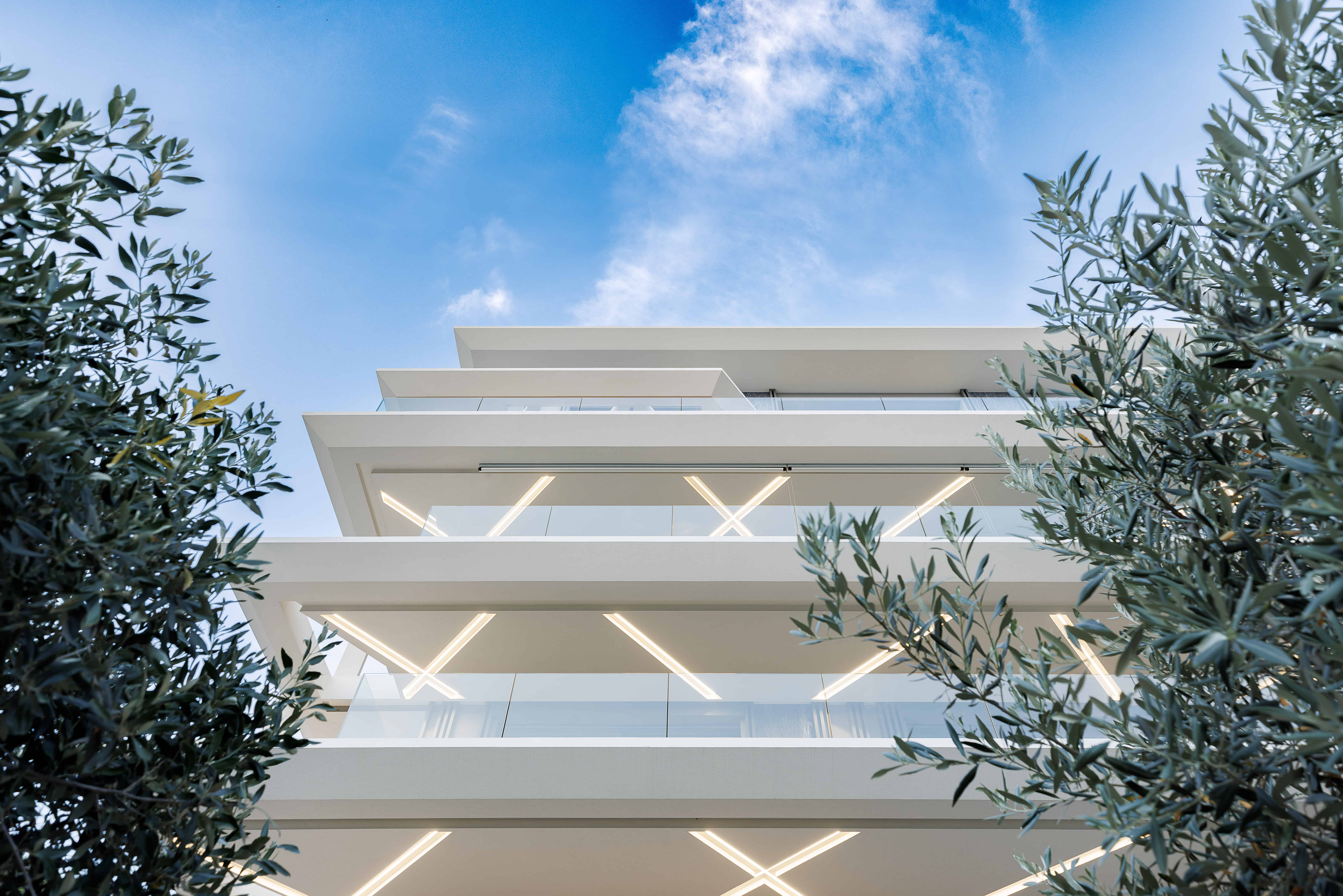 Shinto in Glyfada: Rhythmic Architecture Meets Everyday Living Shinto in Glyfada: Rhythmic Architecture Meets Everyday Living