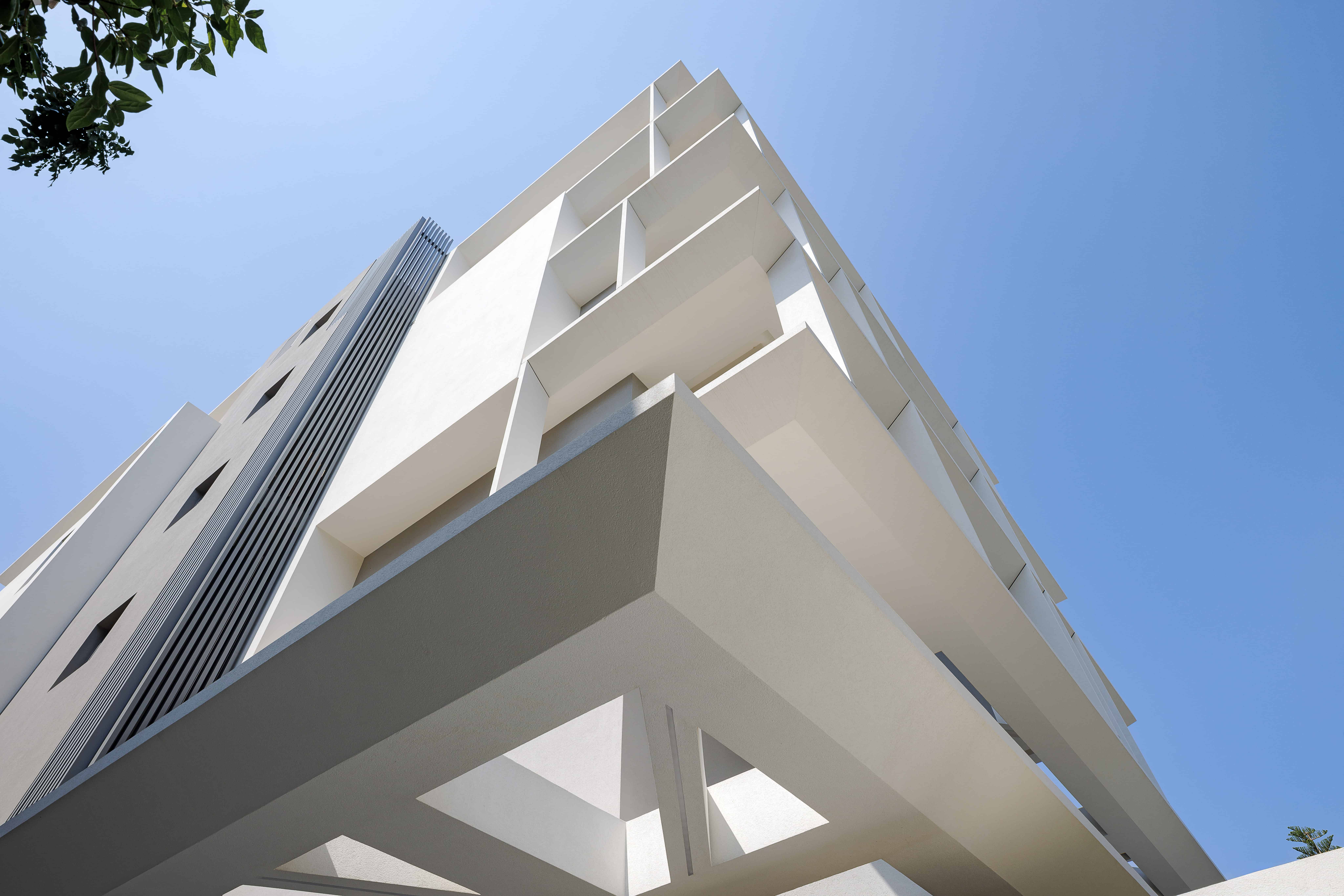 Shinto in Glyfada: Rhythmic Architecture Meets Everyday Living Shinto in Glyfada: Rhythmic Architecture Meets Everyday Living