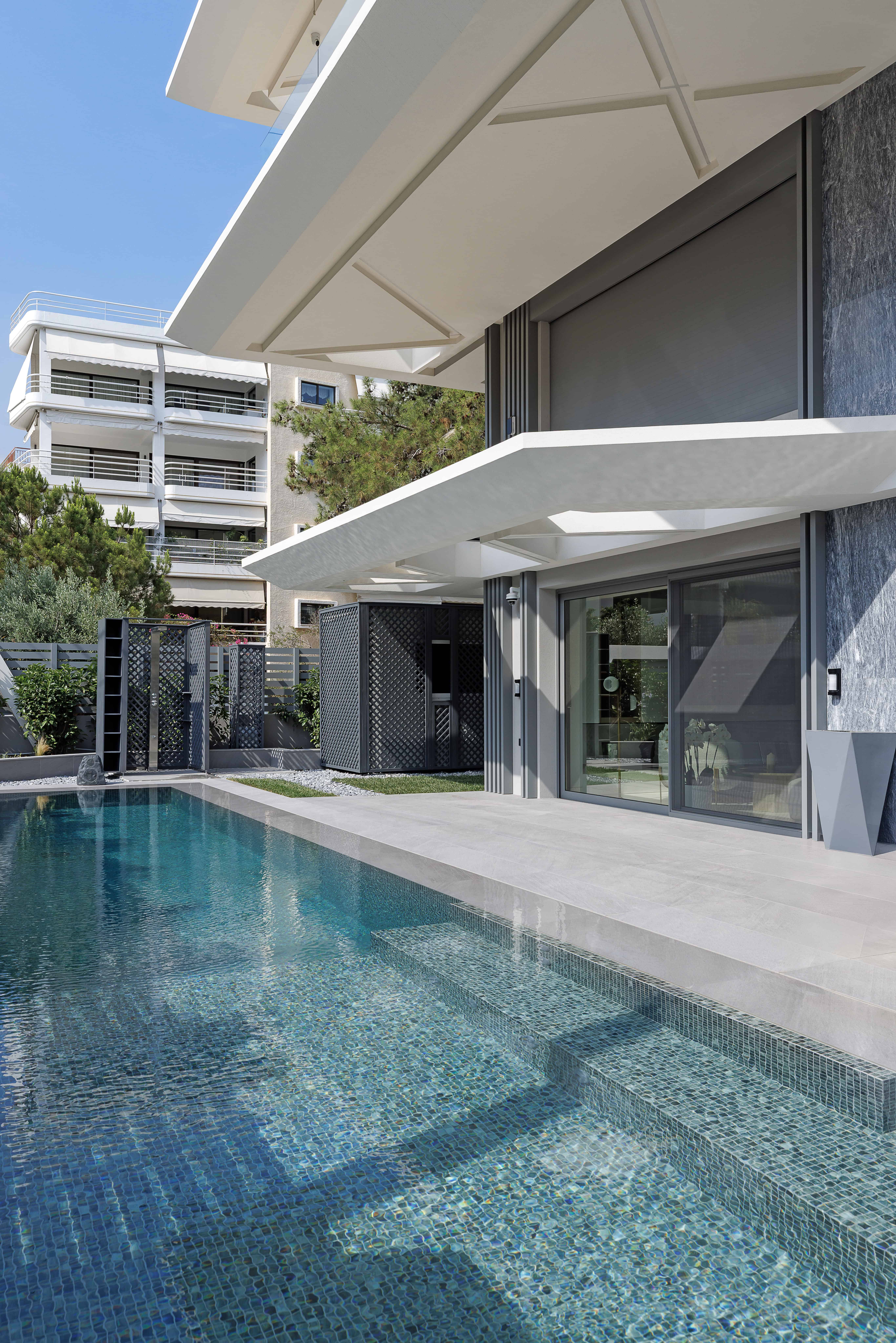 Shinto in Glyfada: Rhythmic Architecture Meets Everyday Living Shinto in Glyfada: Rhythmic Architecture Meets Everyday Living