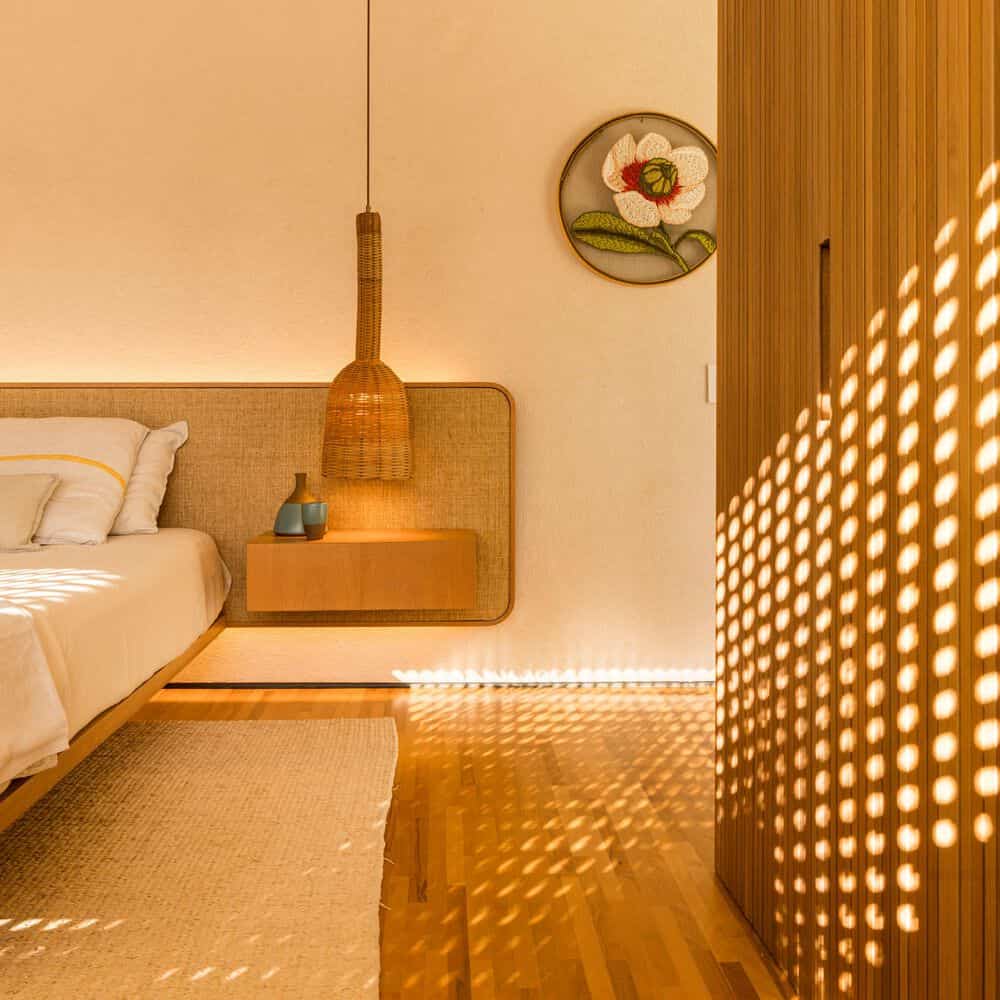 Canopy House Bedroom Daylight Screen by Studio MK27 Canopy House by Studio MK27 – bedroom with daylight screen, Guarujá, Brazil