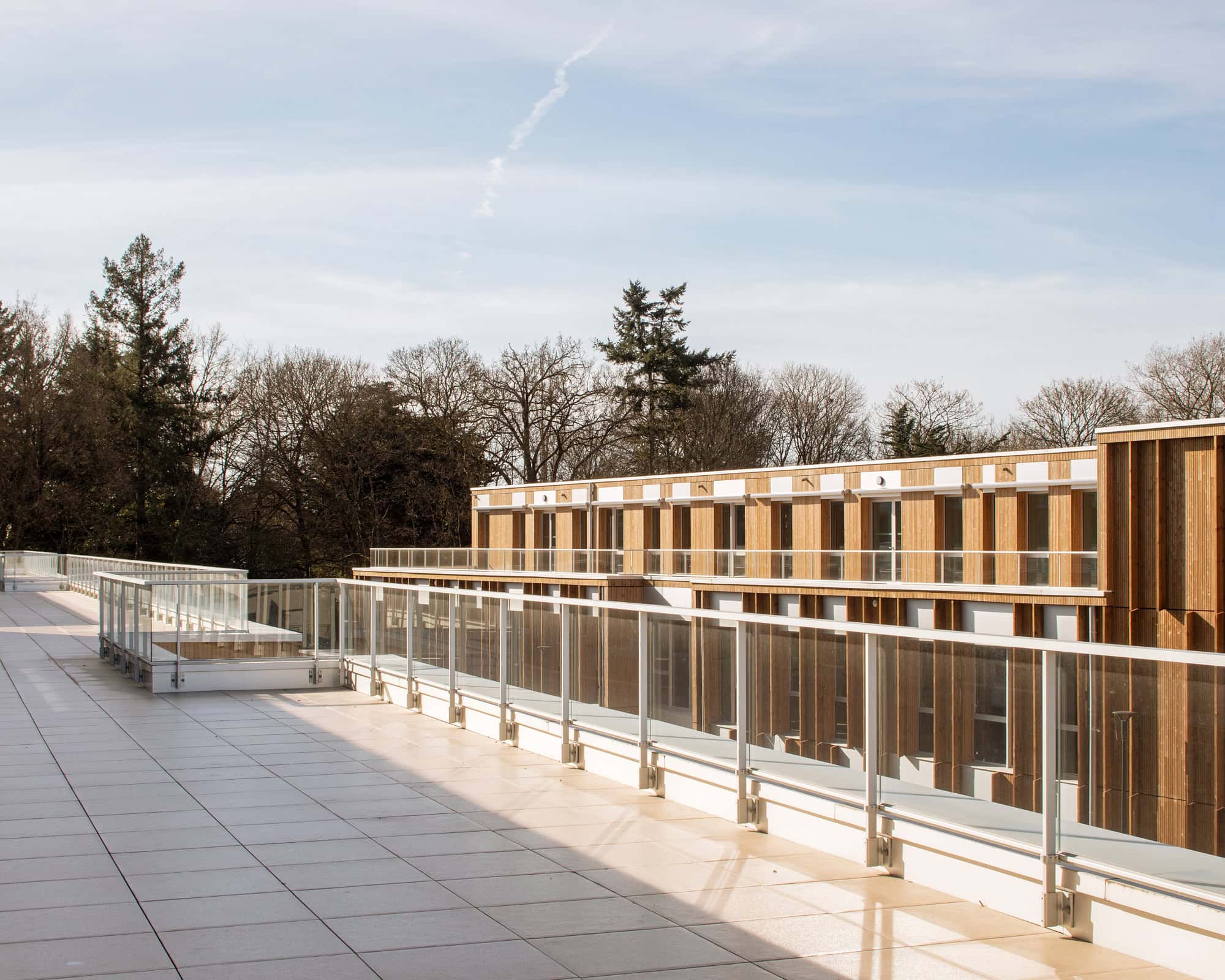 Le Chemin du Bois Harel Roof Terrace Overlook by ALTA Architectes Le Chemin du Bois Harel by ALTA Architectes — Roof Terrace Overlook, Rennes / Saint-Jacques-de-la-Lande, France