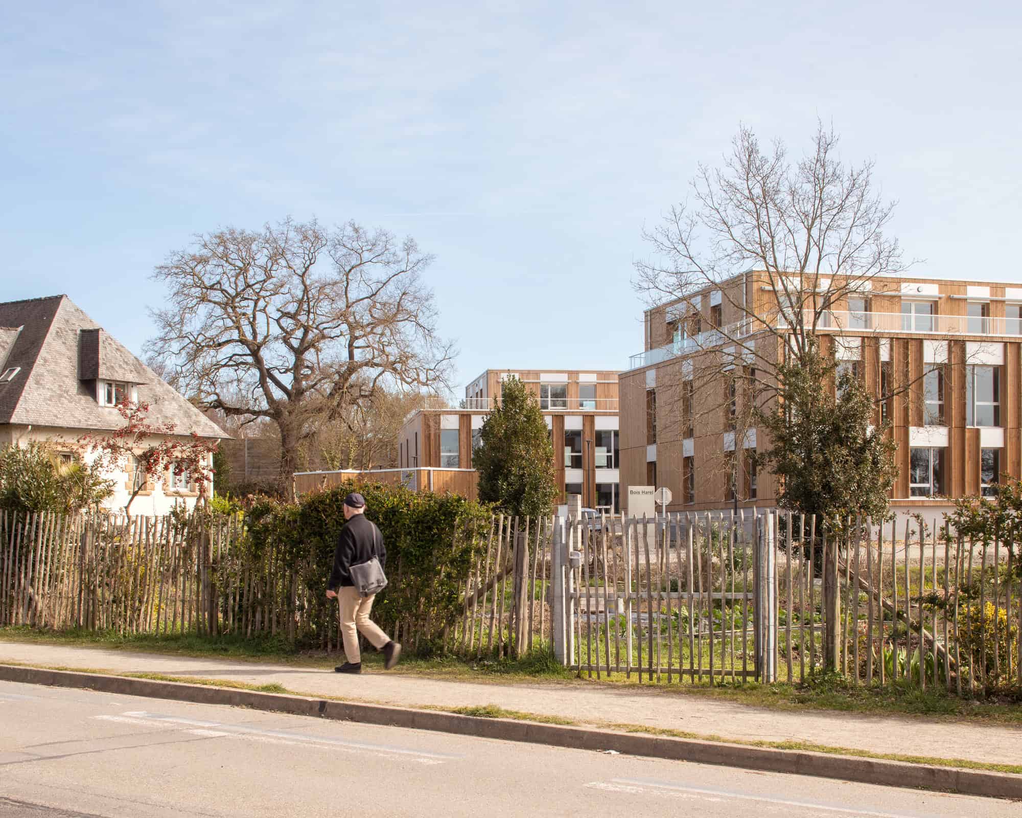 Le Chemin du Bois Harel Street View Campus Approach by ALTA Architectes Le Chemin du Bois Harel by ALTA Architectes — Street View Campus Approach, Rennes / Saint-Jacques-de-la-Lande, France