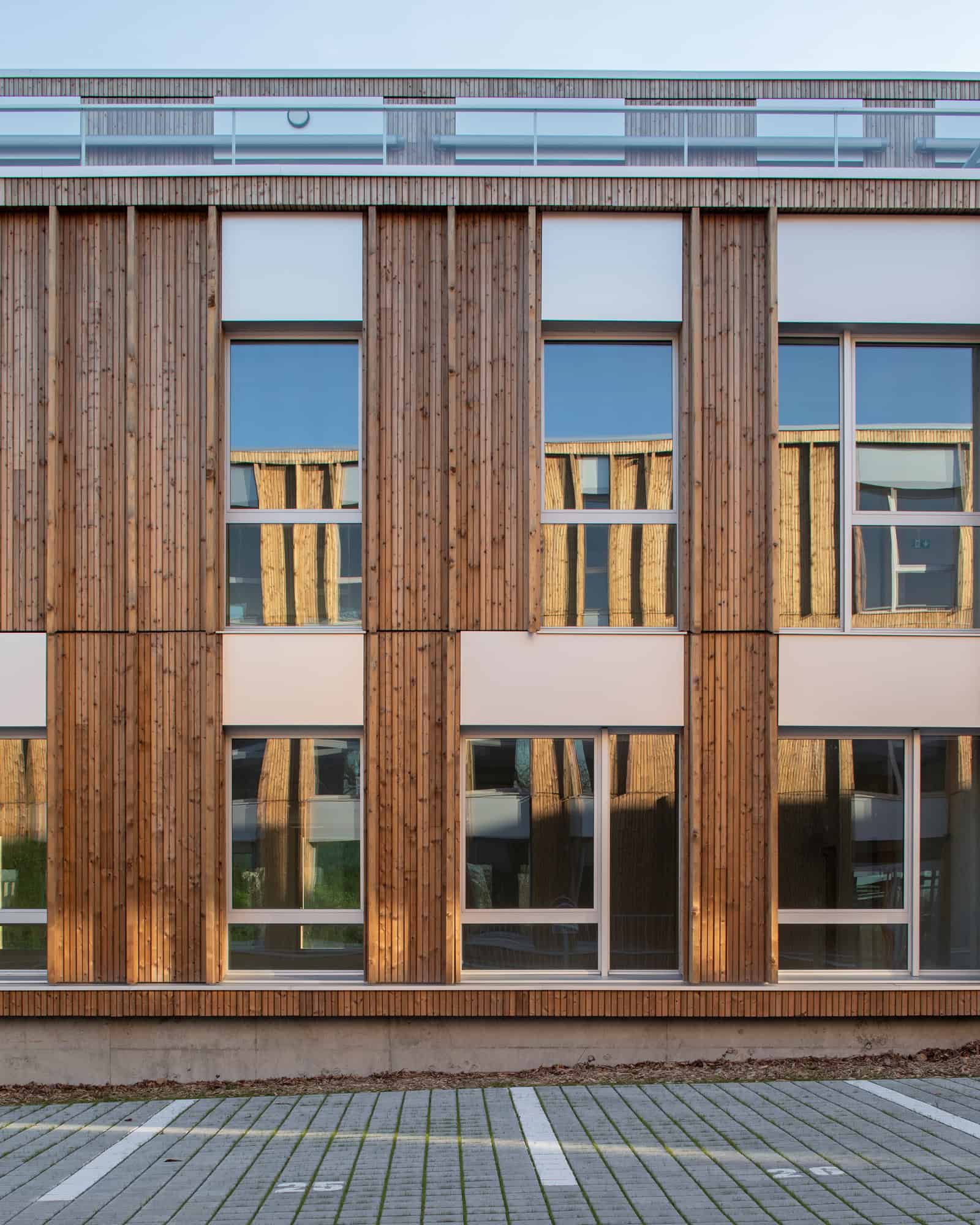 Le Chemin du Bois Harel Window Reflections by ALTA Architectes Le Chemin du Bois Harel by ALTA Architectes — Window Reflections, Rennes / Saint-Jacques-de-la-Lande, France