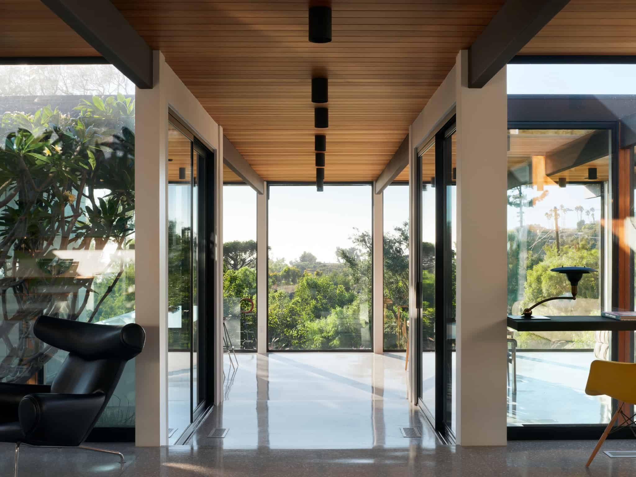 Malibu Glass Box House by Klopf Architecture – breezeway gallery view, Malibu, California