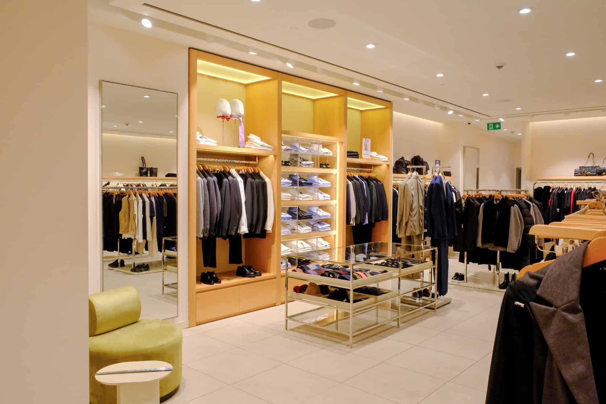 NetWork Stores Interior Display by Boytorun Architects NetWork Stores fashion display by Boytorun Architects in Turkey