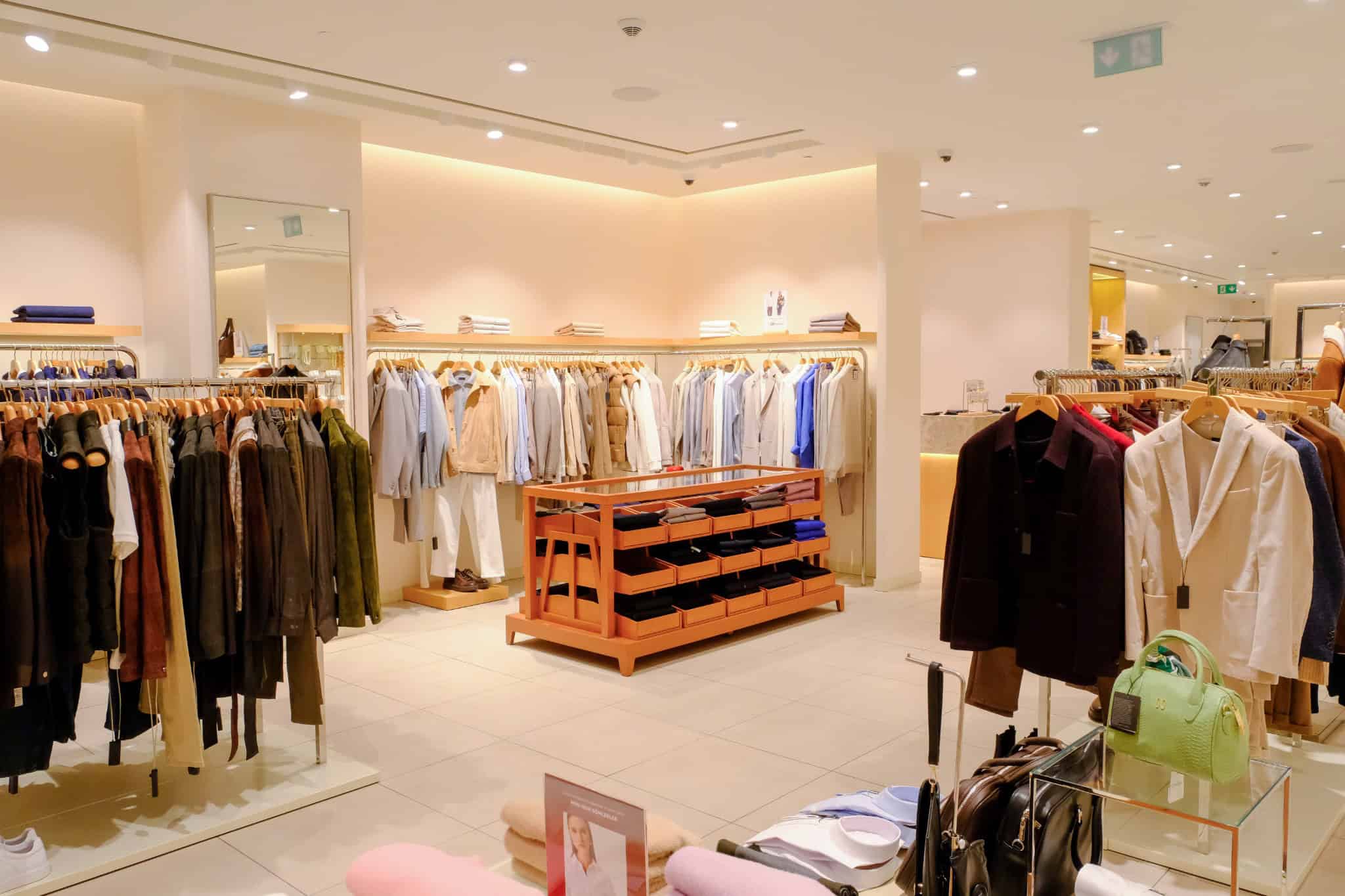 NetWork Stores Men's Section by Boytorun Architects NetWork Stores men's section interior by Boytorun Architects in Turkey