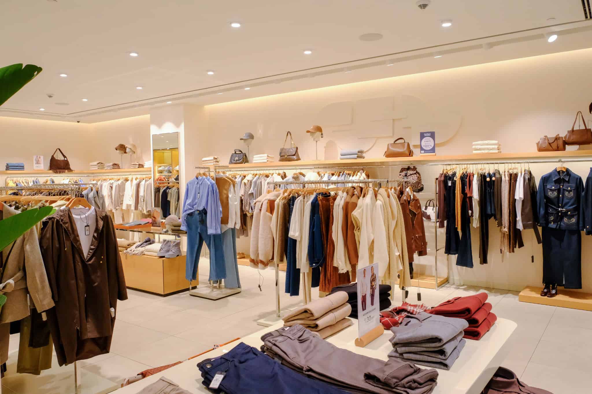 NetWork Stores Men's Fashion by Boytorun Architects NetWork Stores men's fashion section by Boytorun Architects in Turkey