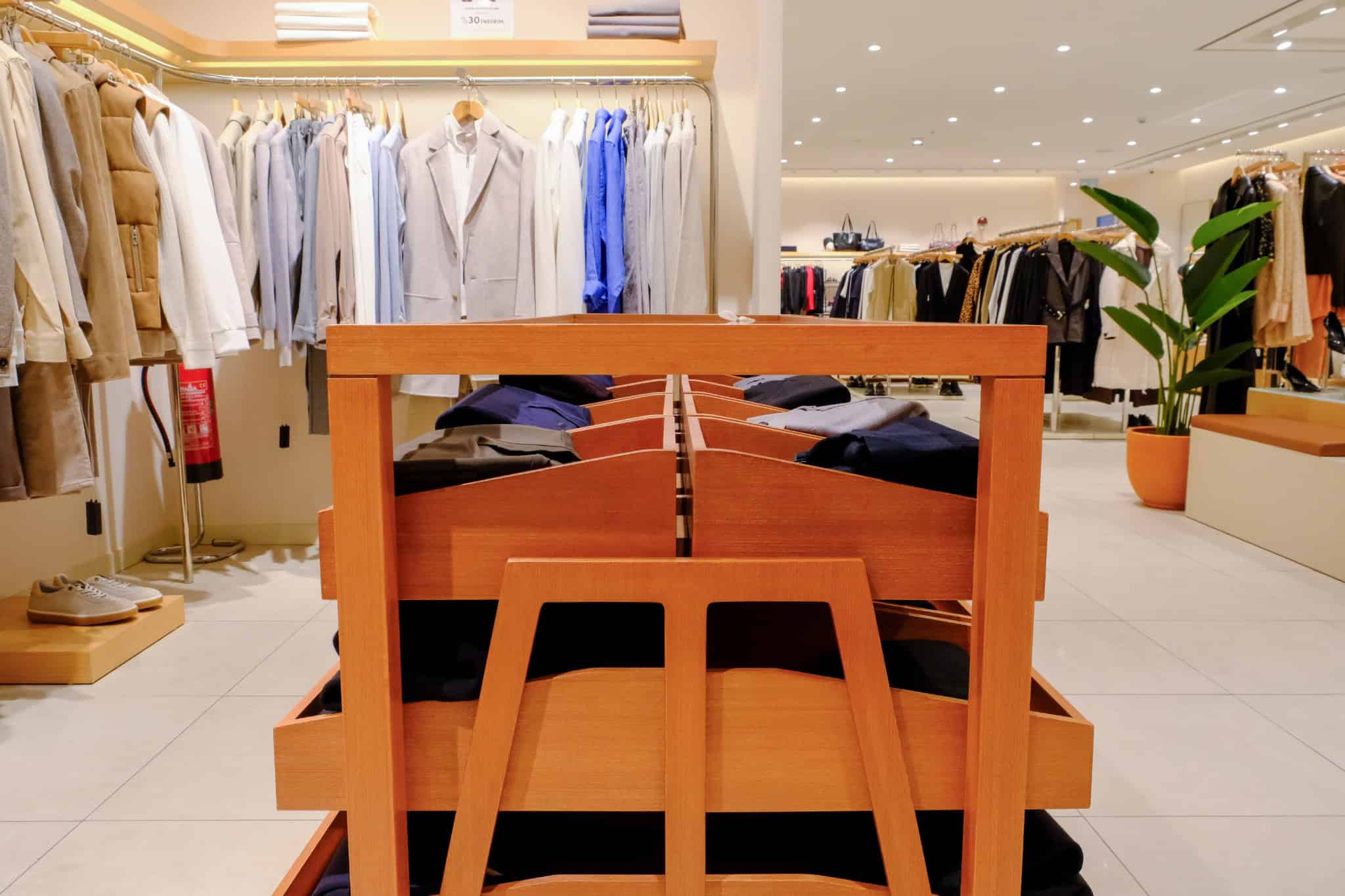 NetWork Stores Pants Shelf Detail by Boytorun Architects NetWork Stores pants shelf detail by Boytorun Architects in Turkey