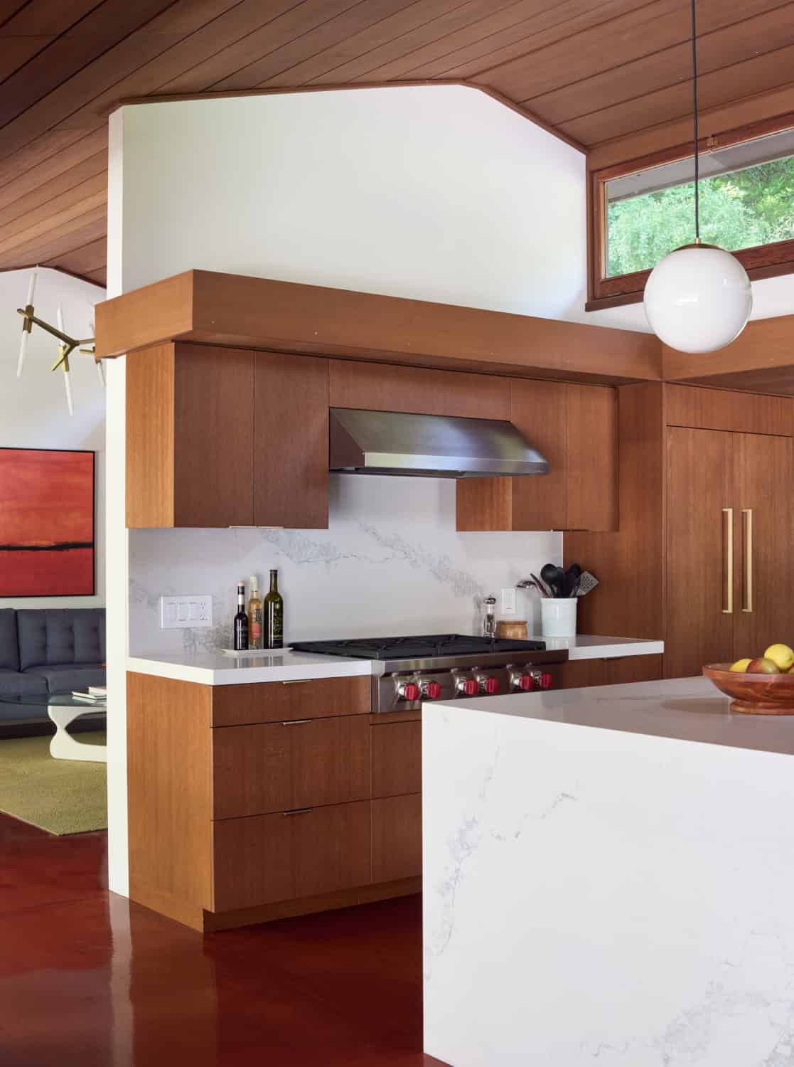 Olof Dahlstrand Mid-Century Remodel – Kitchen Range Island by Klopf Architecture Olof Dahlstrand Mid-Century Remodel kitchen with range and waterfall island by Klopf Architecture, Orinda, California, USA