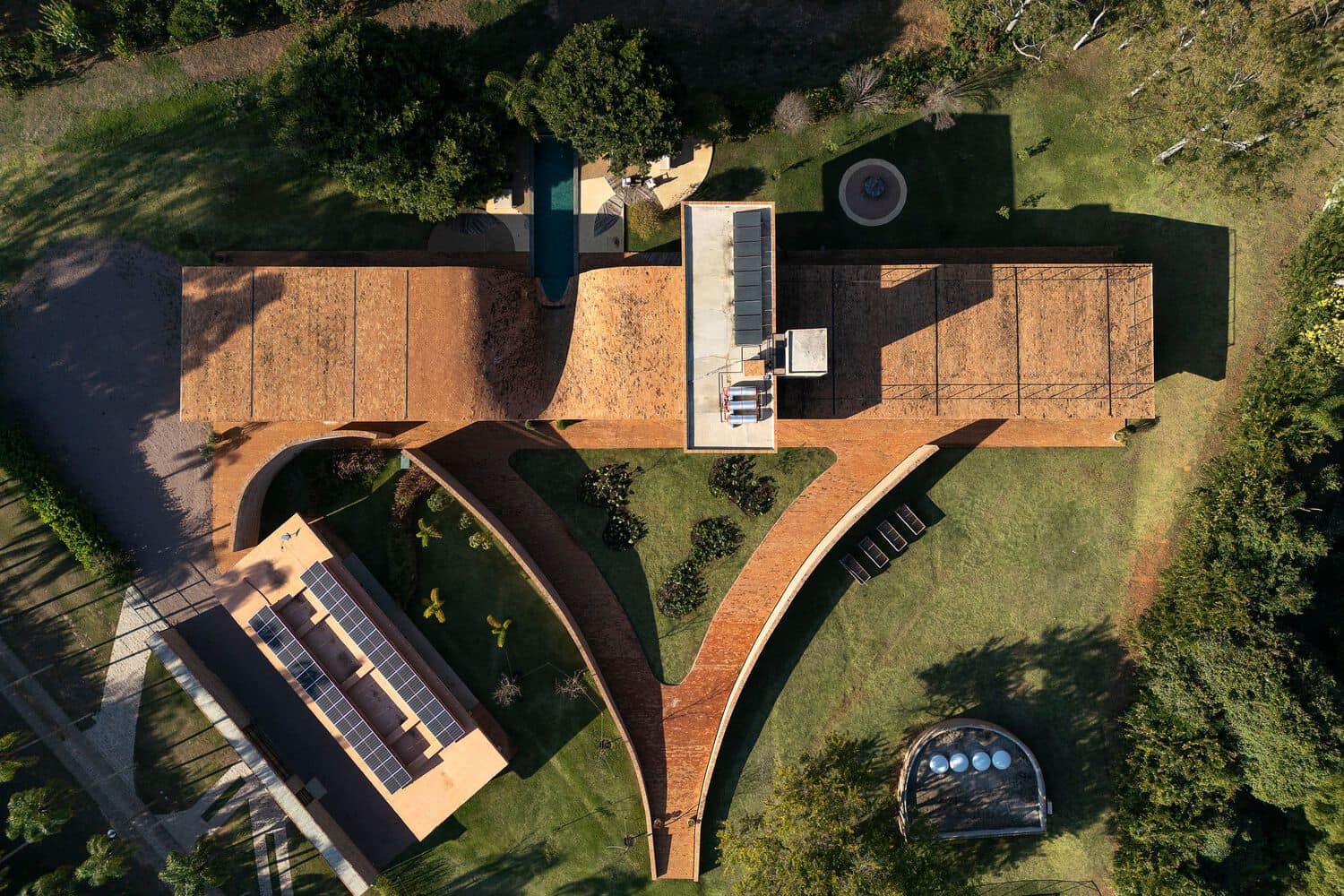 Passive House Aerial Overview by Mareines Arquitetura Passive House by Mareines Arquitetura aerial overview São Paulo Brazil
