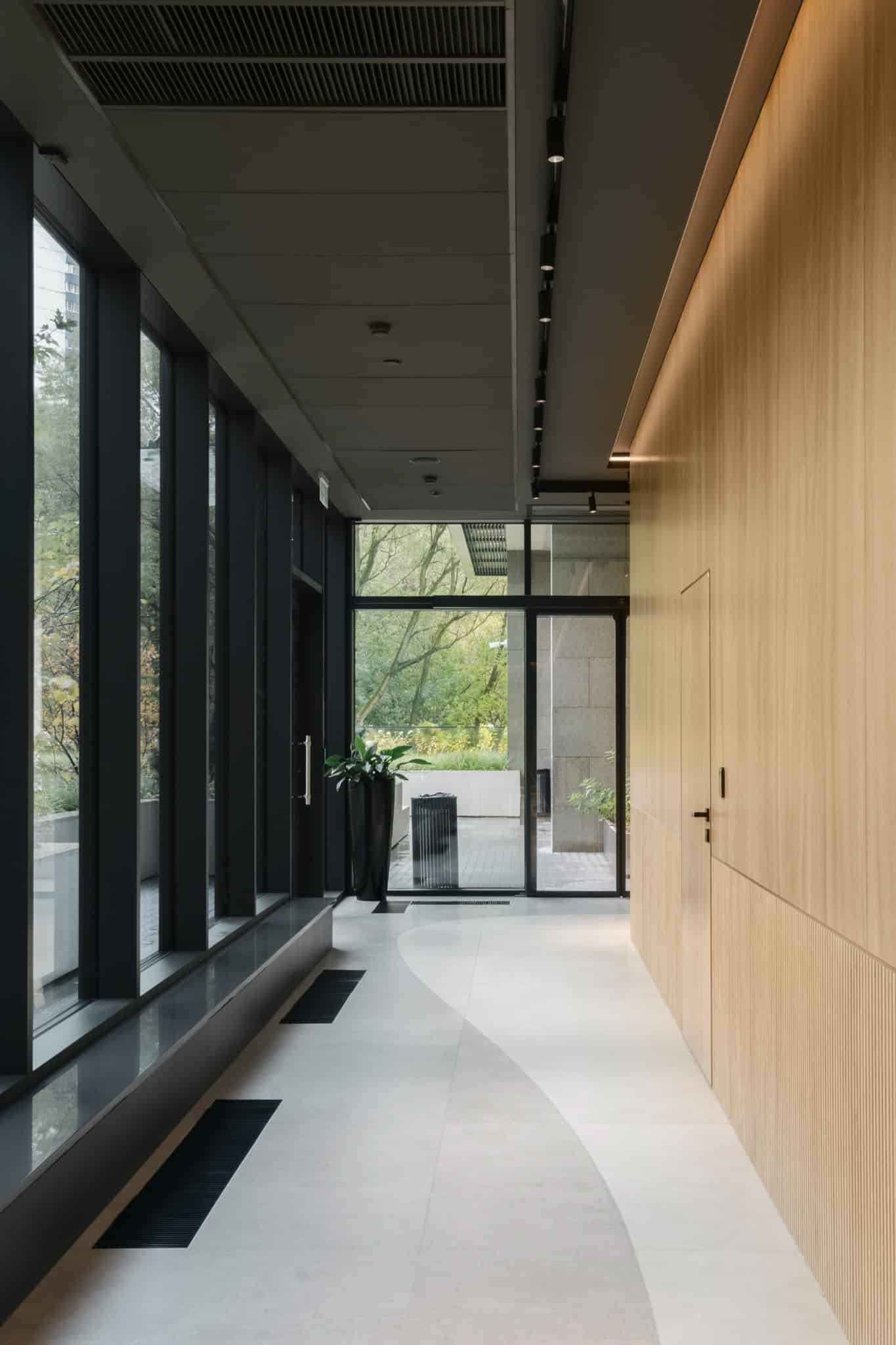 RIVER Corridor to Garden by VSA.studio RIVER by VSA.studio, corridor to garden with glazing, Moscow, Russia