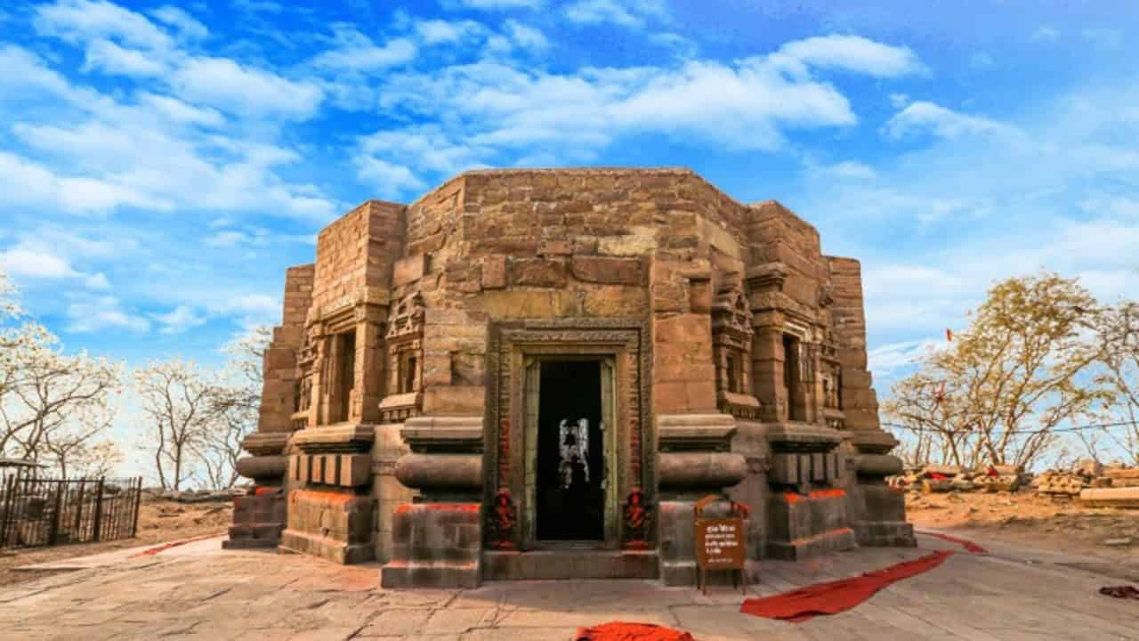 Mundeshwari Temple in Bihar, India — octagonal stone structure on a hill with surrounding greenery