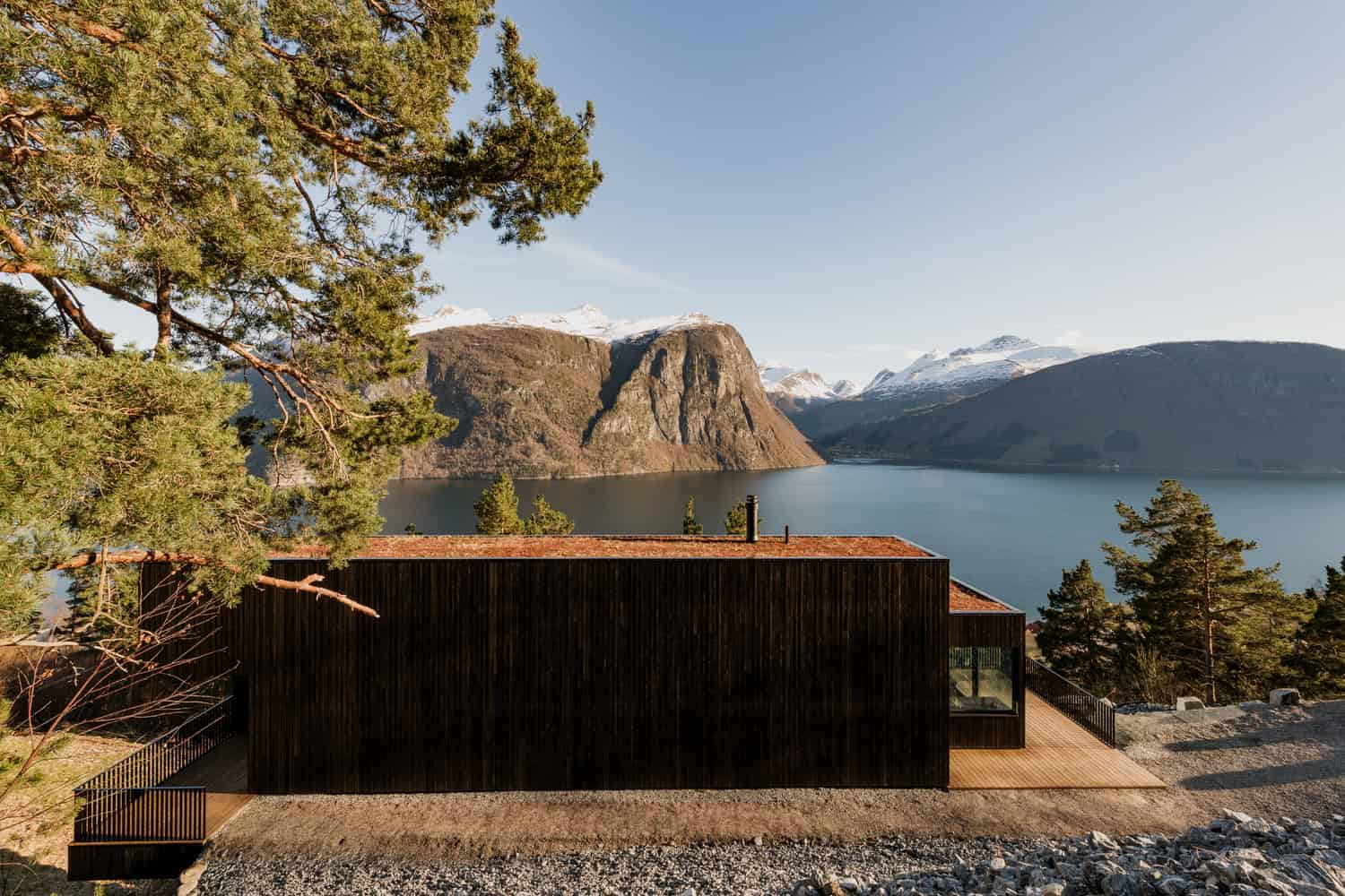 18-07 Holiday Home Roof Deck Panorama by OFFICE INAINN 18-07 Holiday Home by OFFICE INAINN, roof deck with panoramic fjord views in coastal Norway