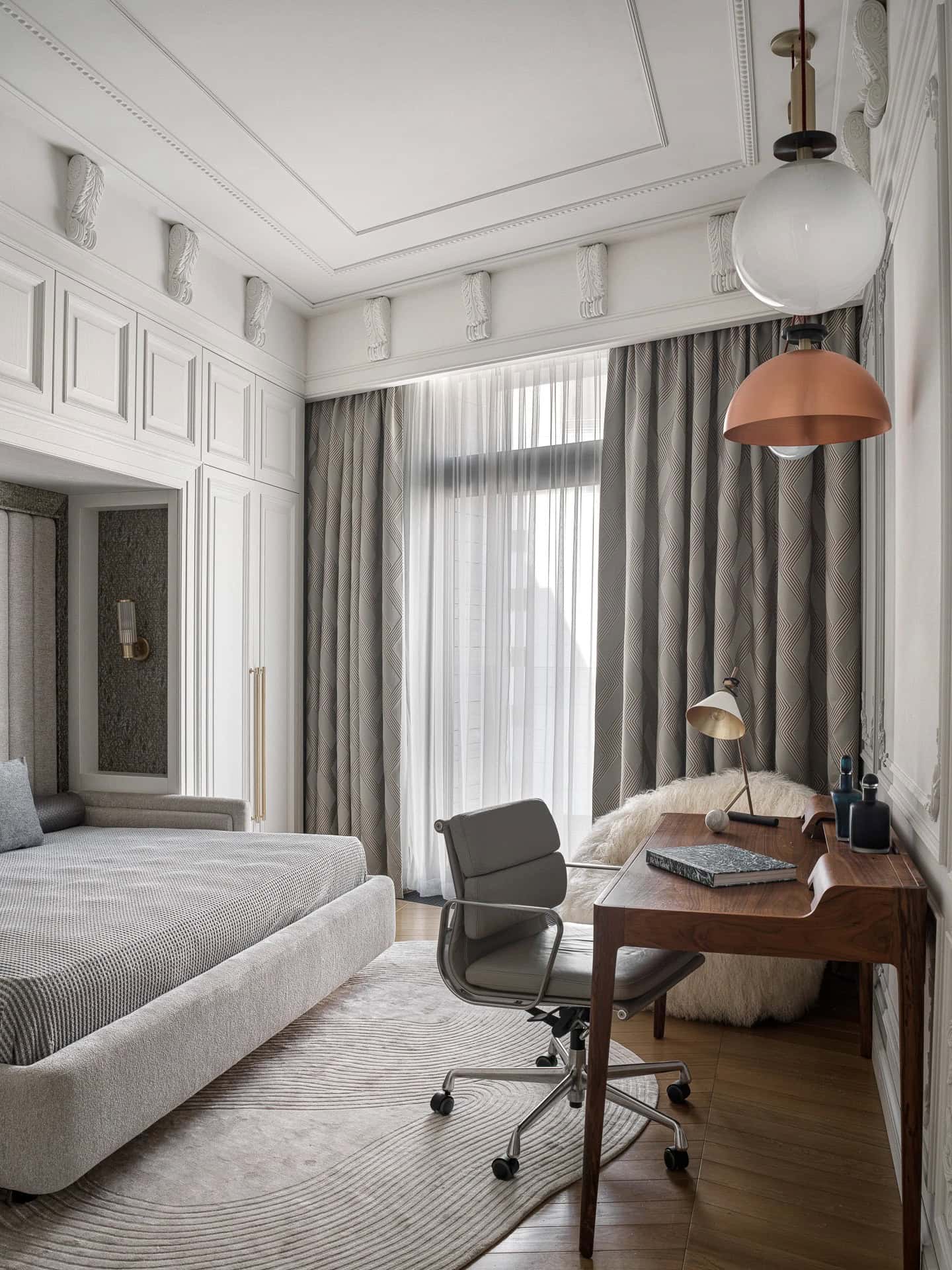 Apartment with a Parisian Mood for Collectors Guest Bedroom Desk by AABA Architects Guest bedroom with wood desk, layered lighting and patterned drapery — AABA Architects, Moscow