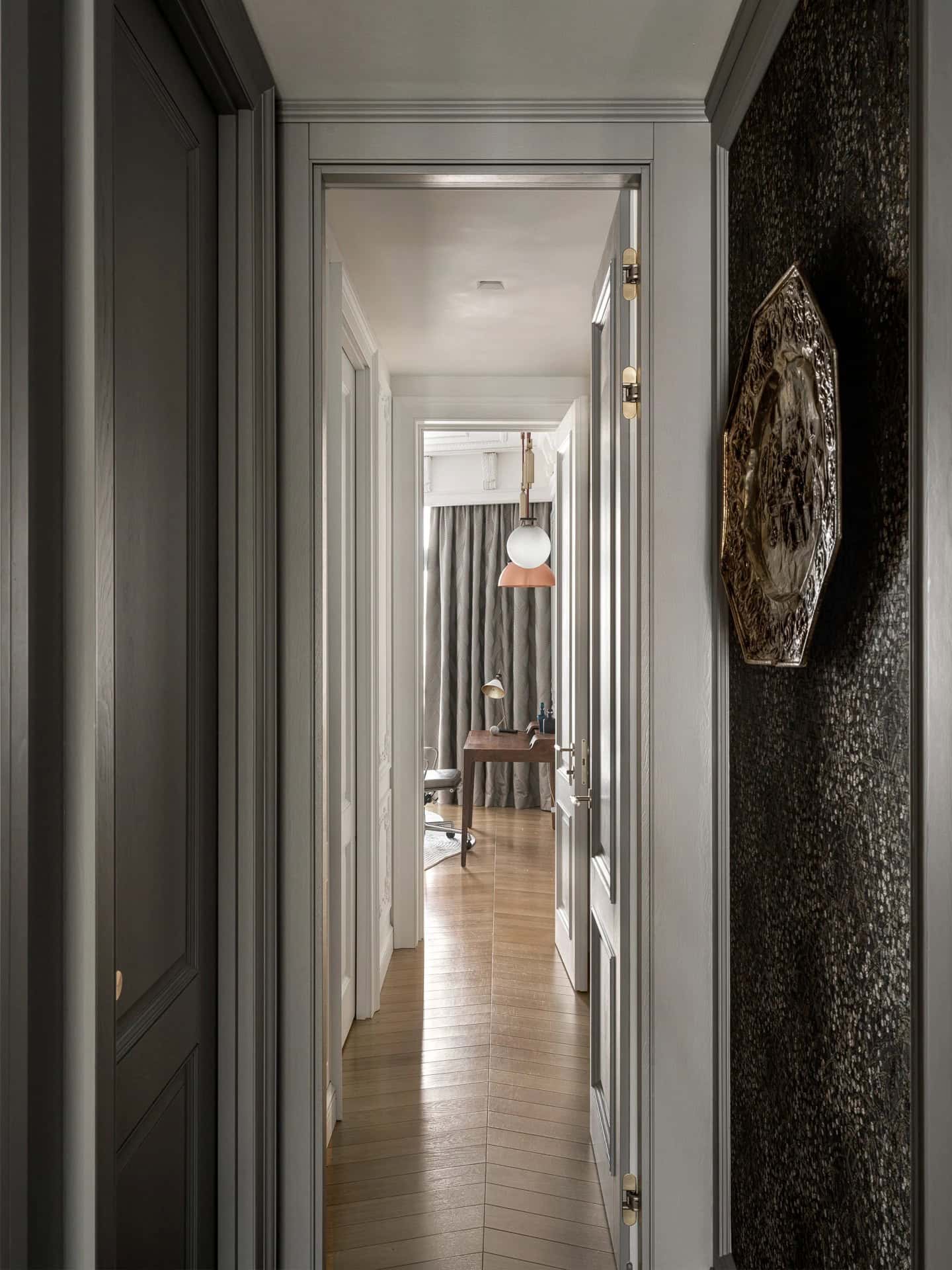 Apartment with a Parisian Mood for Collectors Hallway to Study by AABA Architects Hallway with chevron floor leading to study — AABA Architects, Moscow