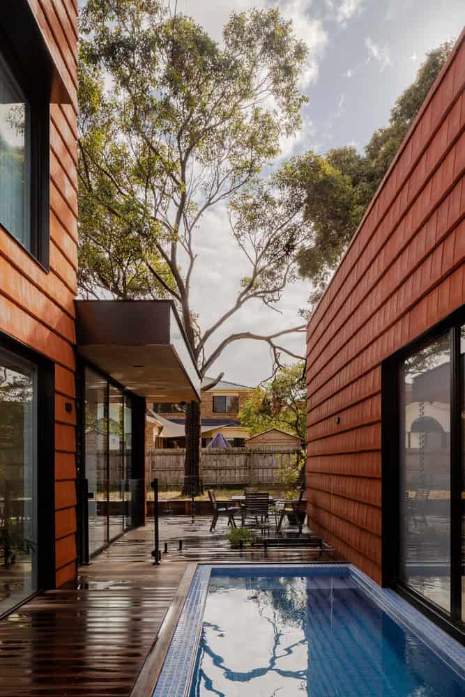 Mahogany House Lap Pool Courtyard by R ARCHITECTURE Mahogany House by R ARCHITECTURE, lap pool courtyard, Mount Waverley, Victoria