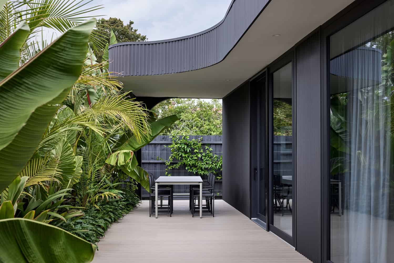 Ripple House Alfresco Dining Terrace by Atlas Architects Ripple House by Atlas Architects – alfresco dining terrace, Glen Iris, Victoria