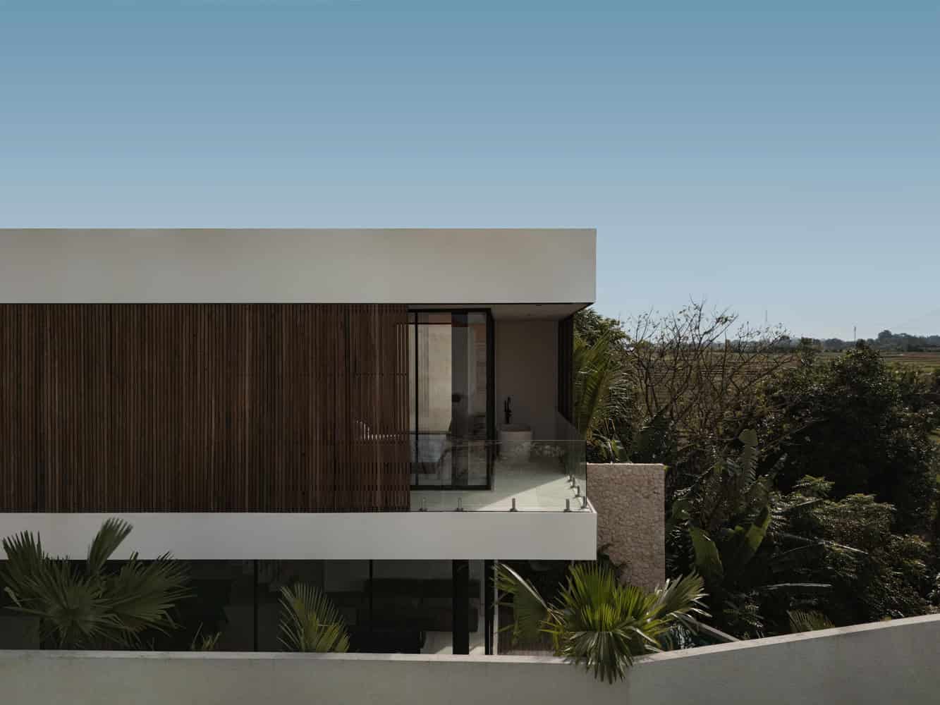 Tapa Villa Side Elevation by Studio Tanama Tapa Villa by Studio Tanama side elevation with timber cladding in Bali, Indonesia