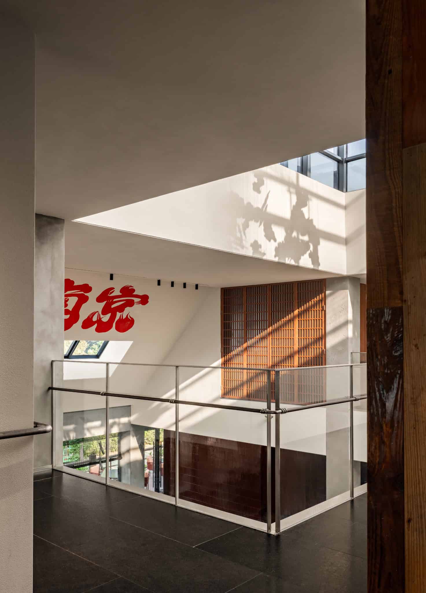 Yang’s Qing Lobster · Bai Jia Hu Store Atrium Balcony Light by IN.X Yang’s Qing Lobster · Bai Jia Hu Store by IN.X — atrium balcony light, Nanjing, China