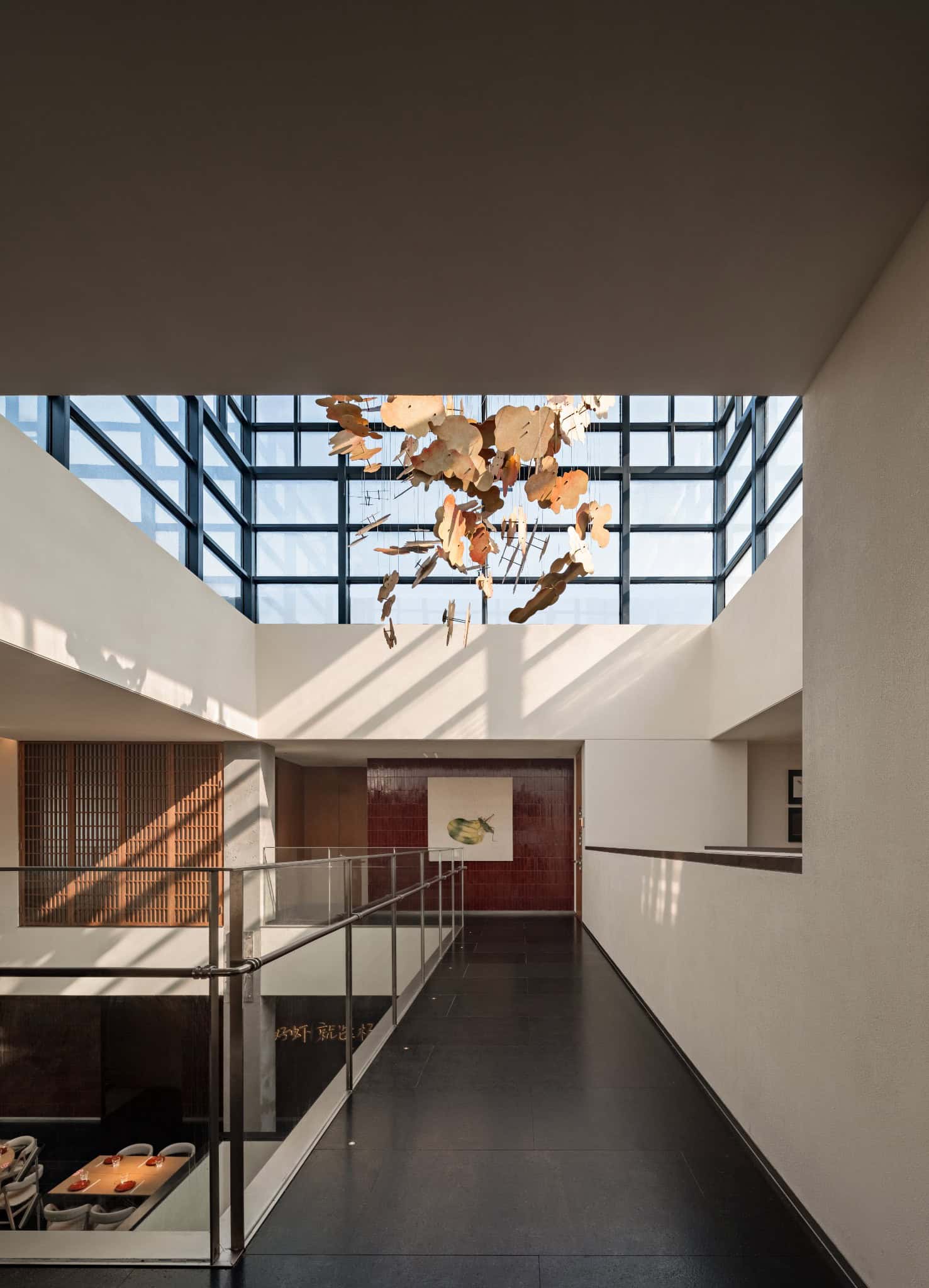 Yang’s Qing Lobster · Bai Jia Hu Store Atrium Hanging Installation by IN.X Yang’s Qing Lobster · Bai Jia Hu Store by IN.X — atrium hanging installation, Nanjing, China