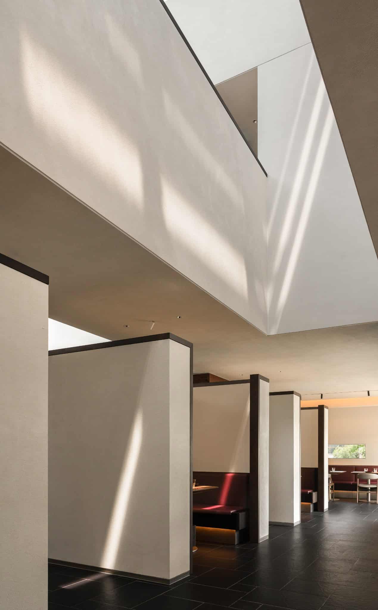 Yang’s Qing Lobster · Bai Jia Hu Store Dining Hall Partitions by IN.X Yang’s Qing Lobster · Bai Jia Hu Store by IN.X — dining hall partitions, Nanjing, China