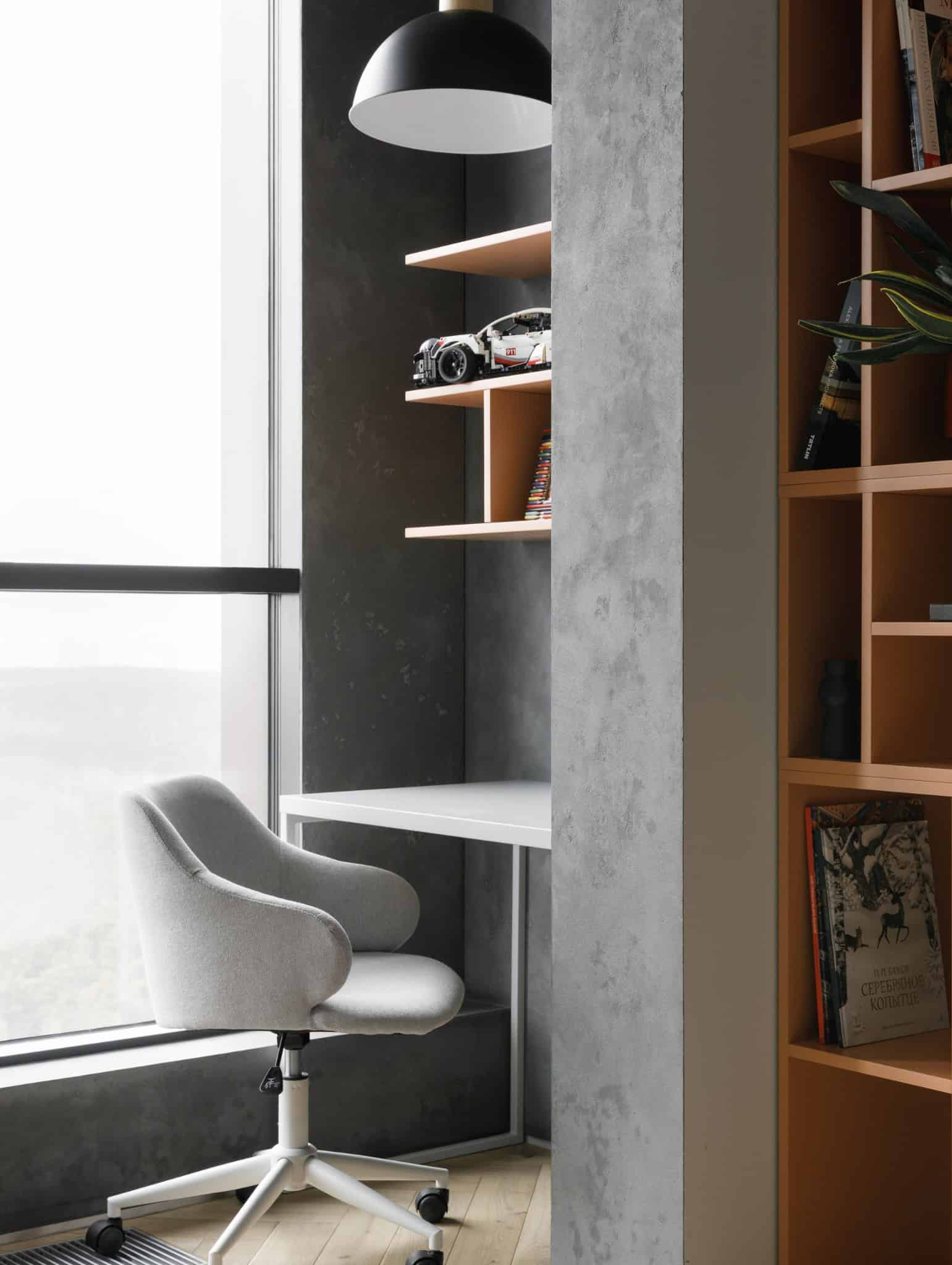 Study niche desk with shelving in Lesoparkovy Apartment by STARIKOVA.ARCHITECTS Chelyabinsk Russia