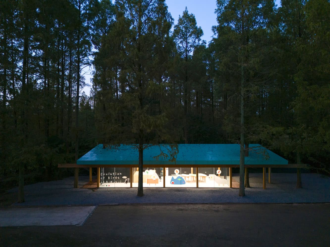 Merryda Wiki World-Secret Camp Evolution of Birds Pavilion Night Front by Wiki World + Advanced Architecture Lab Night front view of the Evolution of Birds pavilion at Merryda Wiki World-Secret Camp by Wiki World + Advanced Architecture Lab in China