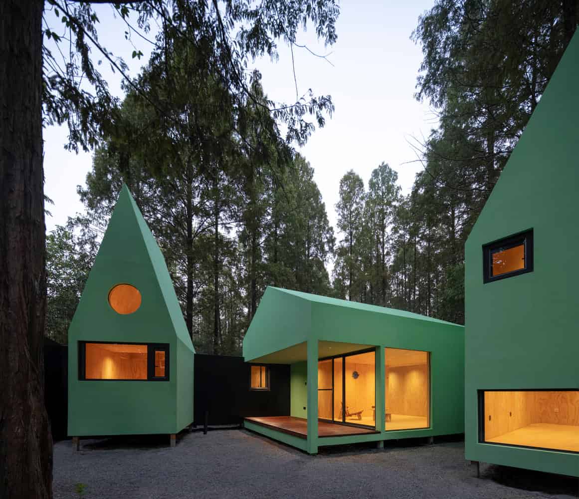Merryda Wiki World-Secret Camp Green Cabins Courtyard View by Wiki World + Advanced Architecture Lab Courtyard view of green cabins at Merryda Wiki World-Secret Camp by Wiki World + Advanced Architecture Lab in China