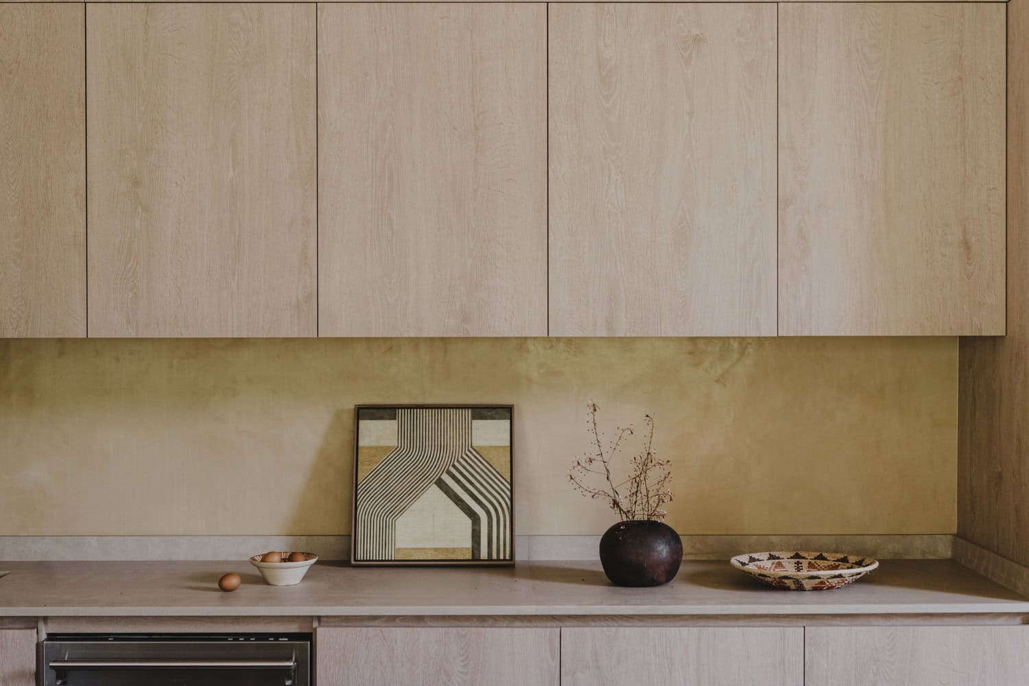 Ocote House by PPAA, kitchen backsplash artwork, Mexico